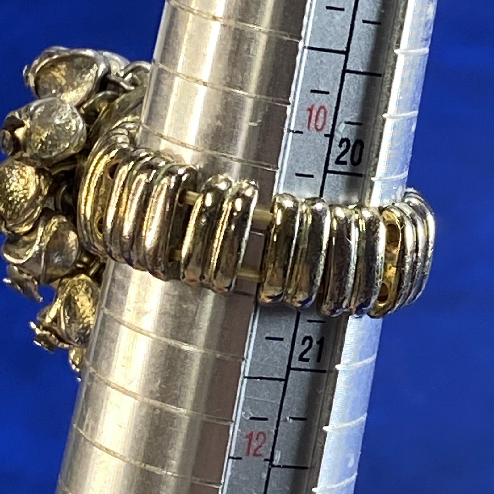 Vtg RA Stretch Band Ring Bold Oversized Metal Jiggly Bling Nugget Chips SZ 7-10