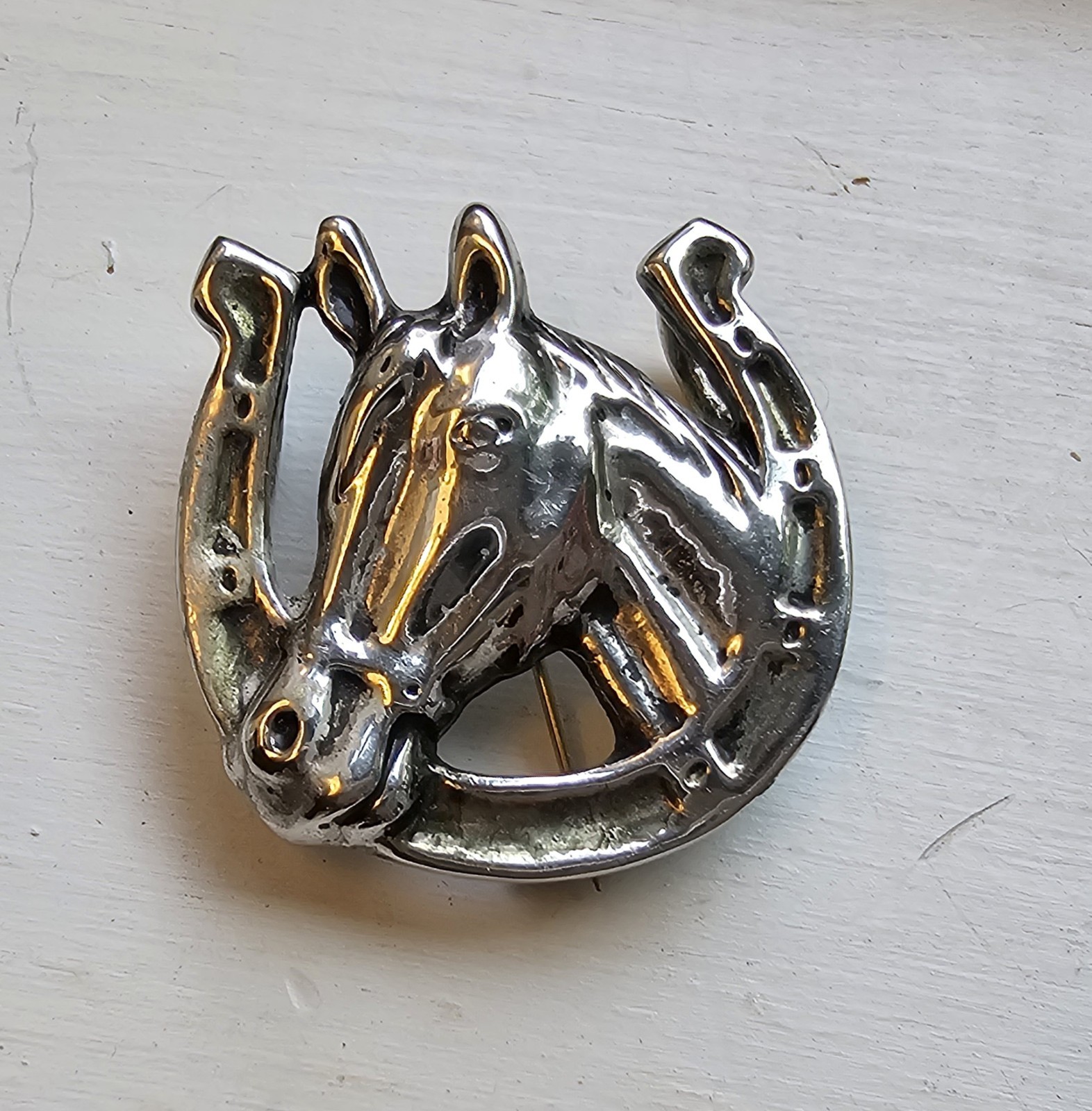 Horse Head in Horse Shoe Silver Toned Brooch Pin/Pendant Equestrian Jewelry VTG!
