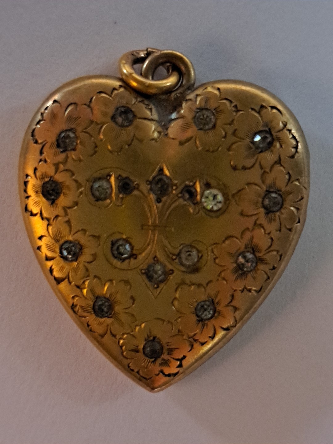 Antique Victorian S&B Co. Etched Gold Filled Starburst Fleur De Lis Heart Locket