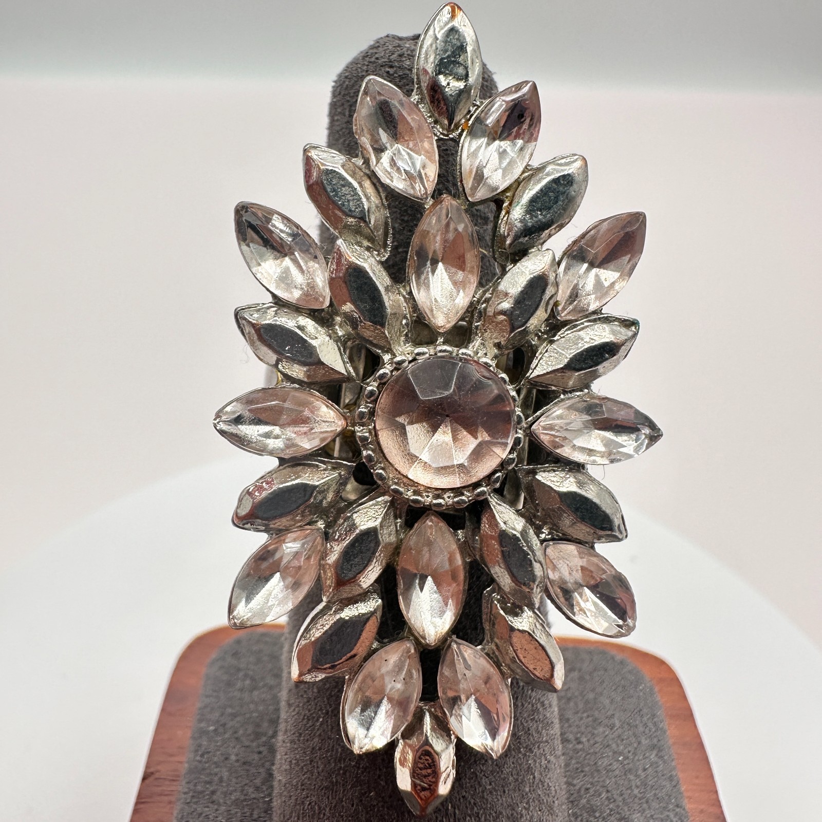 Vintage Y2K Clear Rhinestone Floral Ring Silver Tone Statement Women’s Jewelry