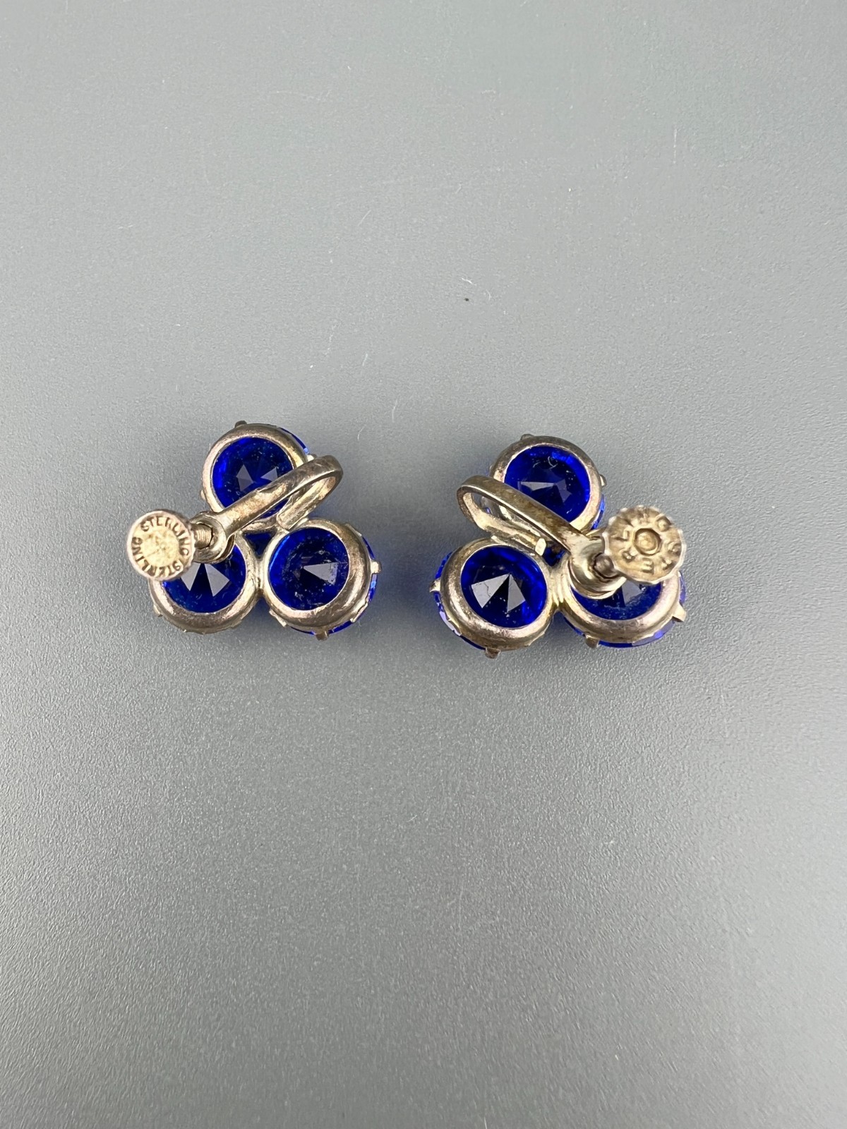 Vintage Sterling Silver Blue Crystal Earrings Cobalt Screw Back Pronged Stunning