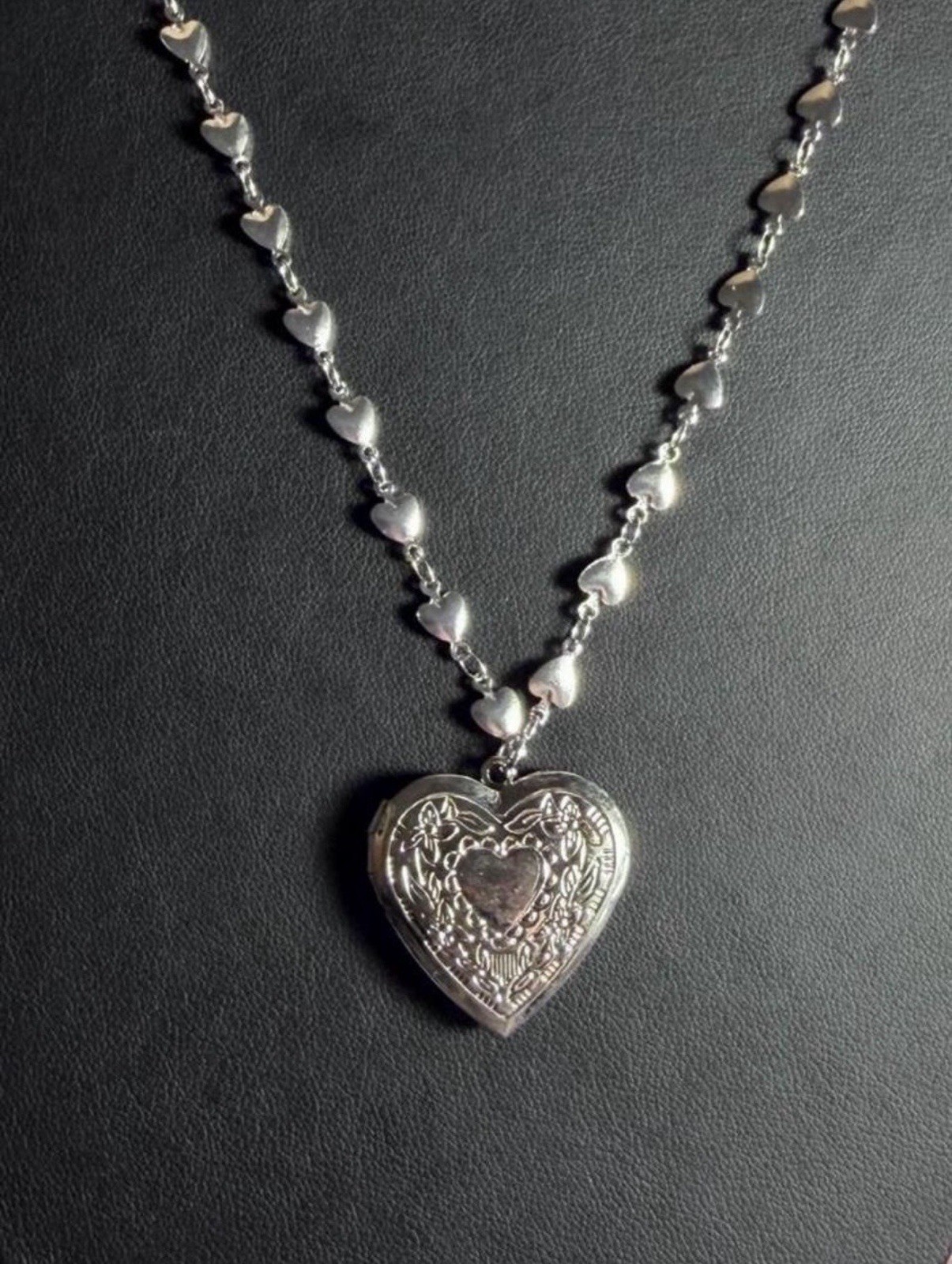 Vintage-Style Engraved Silver Heart Locket w/Tiny Hearts Link Chain 🩶