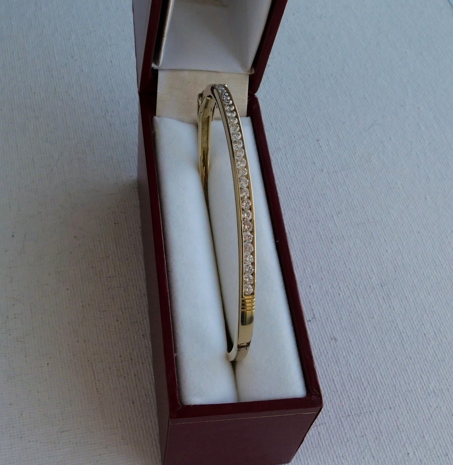 18K Yellow Gold Diamond Bangle Bracelet – 0.80 TCW – Secure Double Clasp