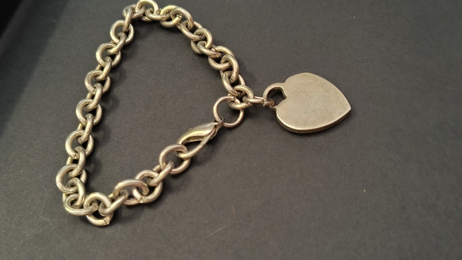 Silver Tone Heart Charm Bracelet, Bold Style & Size – 8″ Long, Classic Link, Fob
