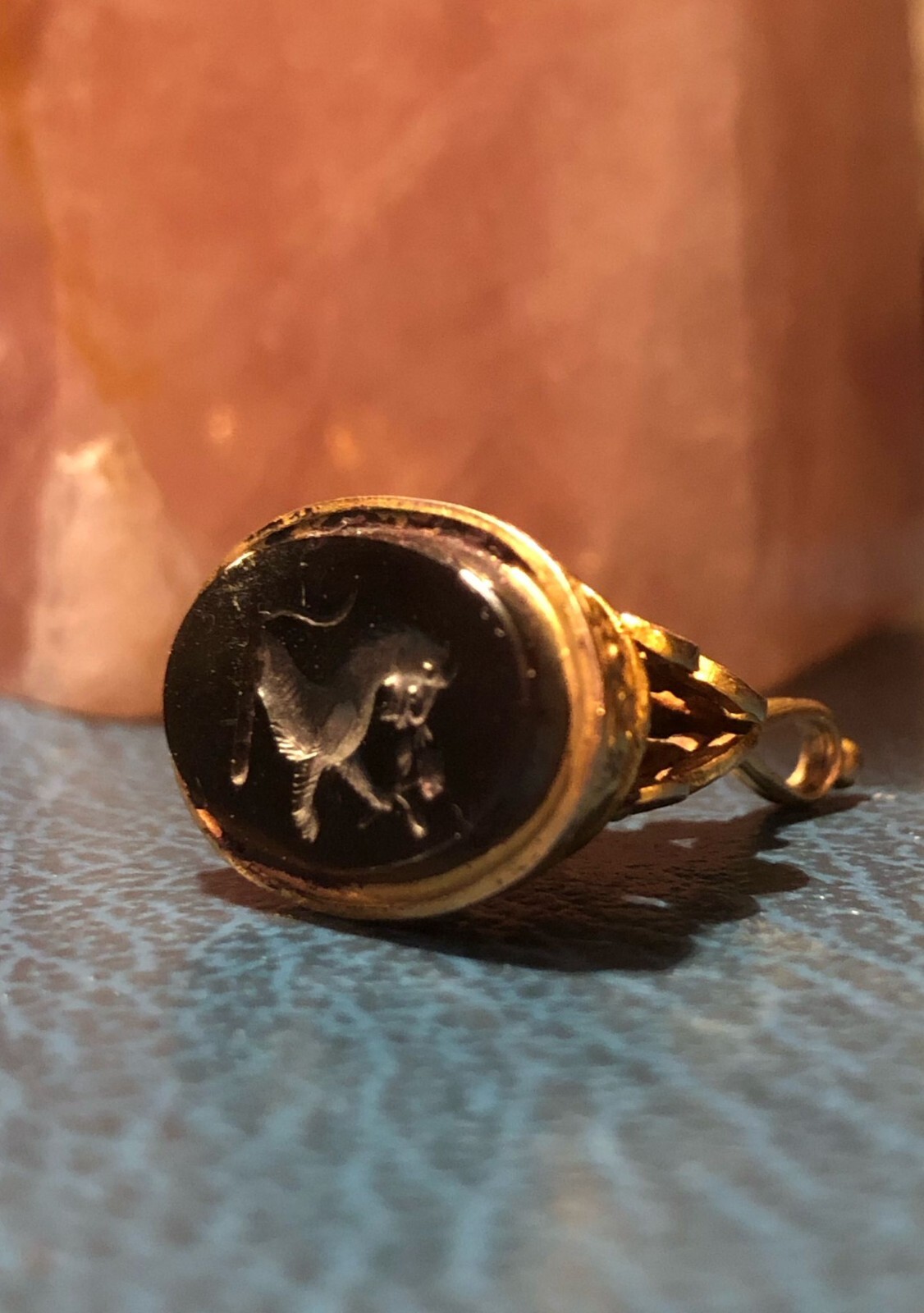 Elegant 1913 Birmingham 9 Karat gold Antique Fob Seal Pendant with Onyx Stone