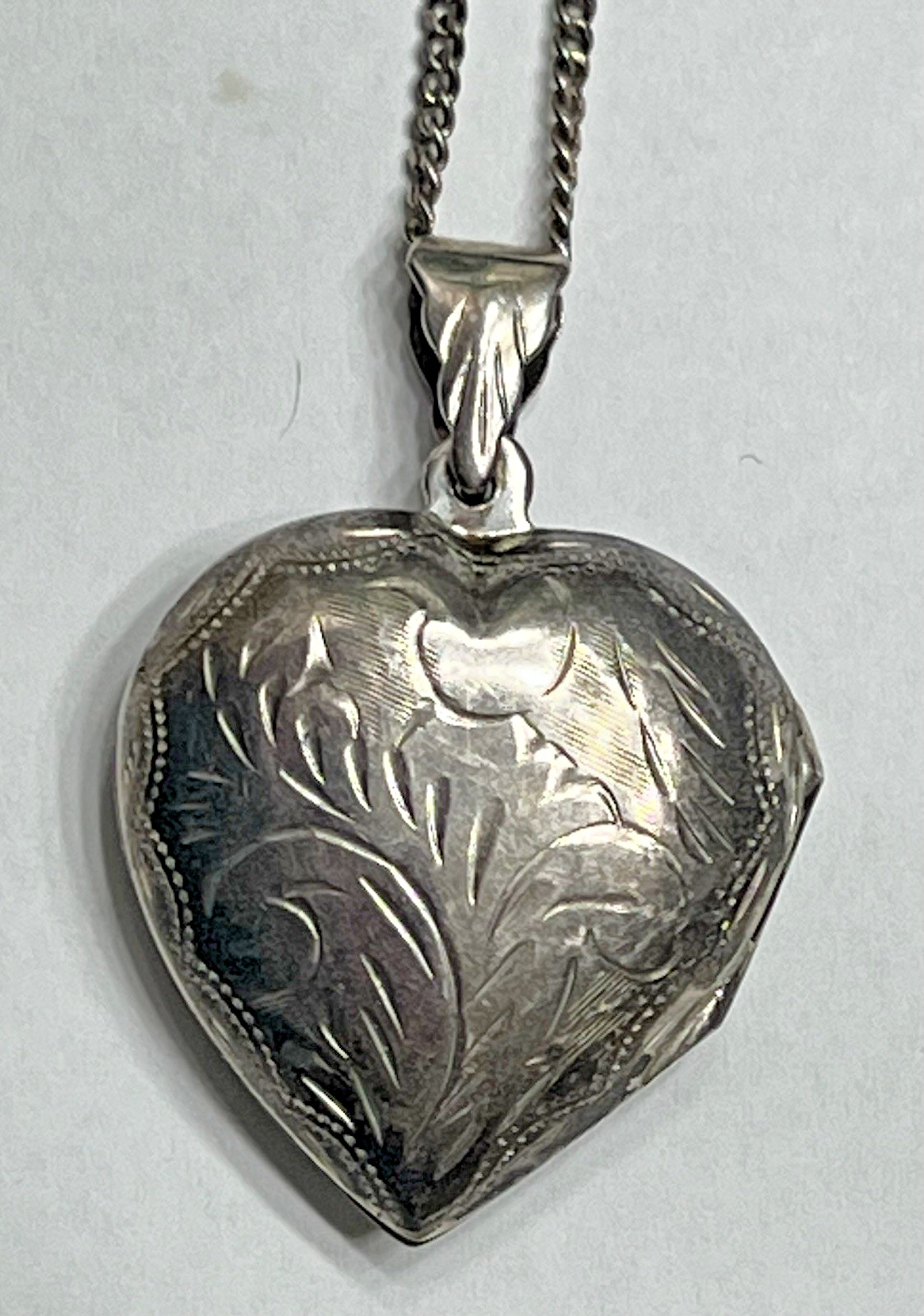 Sterling Silver Heart Necklace Pendant Puffy Locket Chain 925 Vintage Signed US