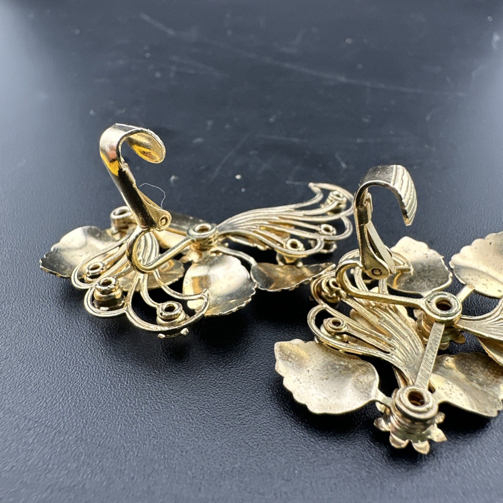 Very Pretty Vintage 1950s Rhinestone Flower Earrings And Brooch Set
