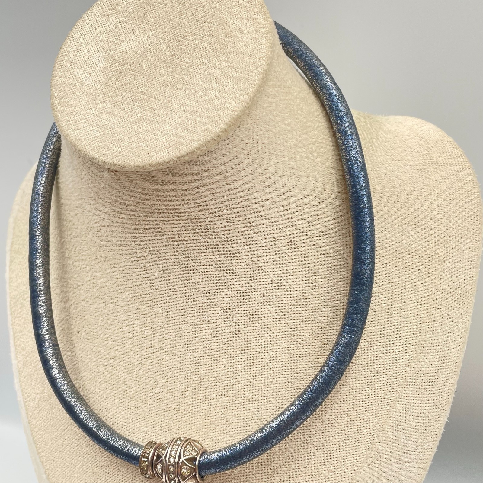Vtg Brighton Metallic Blue Pewter Leather Necklace Crystal Rhinestone Charm Bead