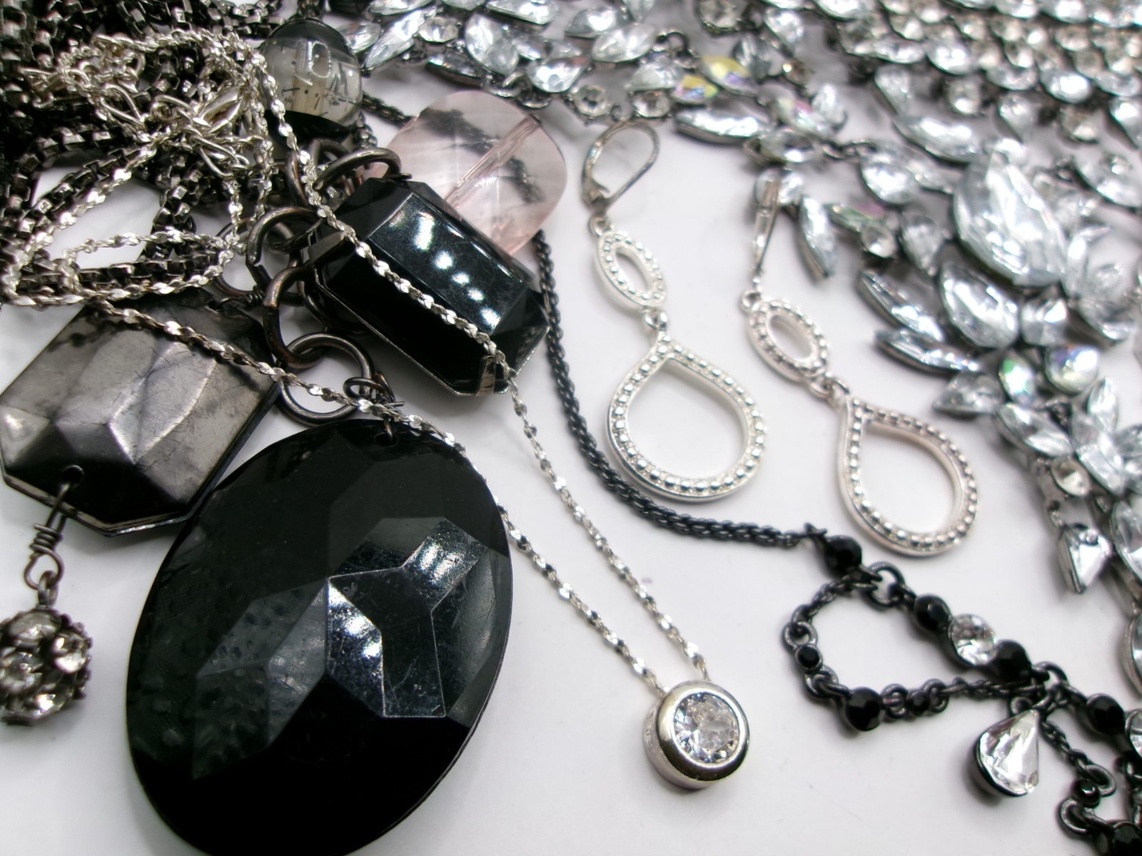 Vintage & Mod Estate Costume Jewelry Lot~AVON~GIVENCHY~KENDRA SCOTT~PD~EXPRESS