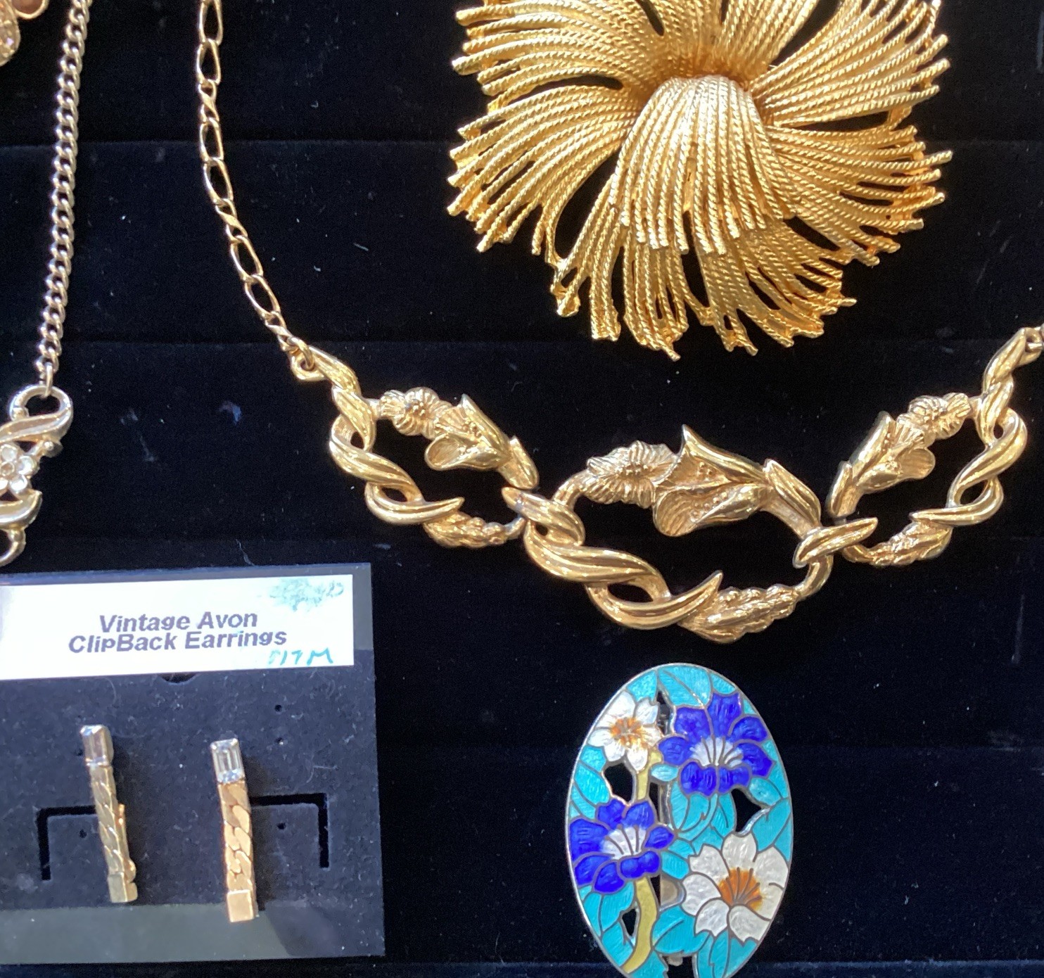 Mixed Vintage Jewelry Lot Necklaces Brooches Earrings Sarah Cov Etc Lot 74