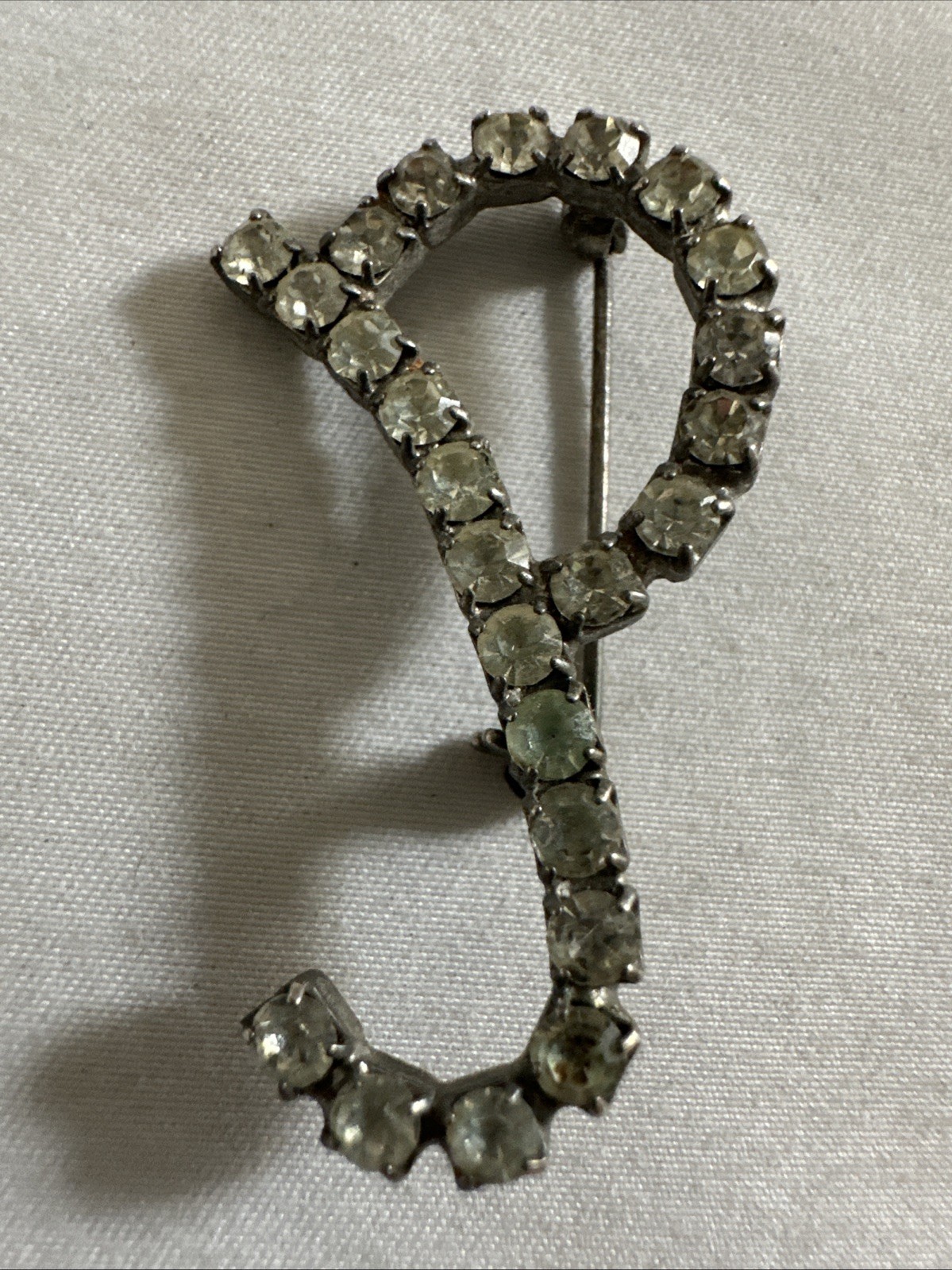 vintage clear rhinestone initial Letter P pin brooch Silver Tone