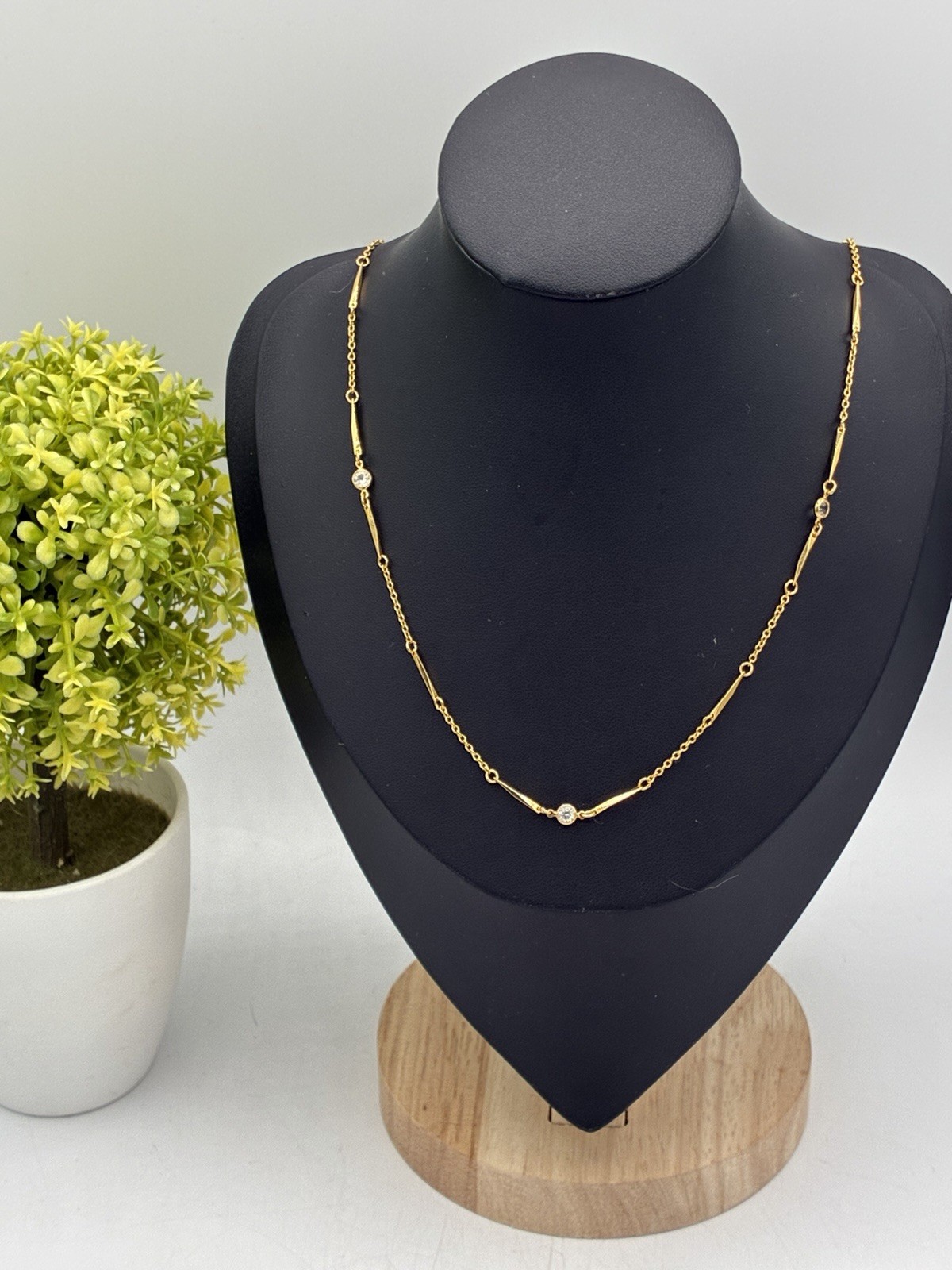 Gold Tone Bar Link Necklace Bezel Crystal Stations Vintage 80s Delicate