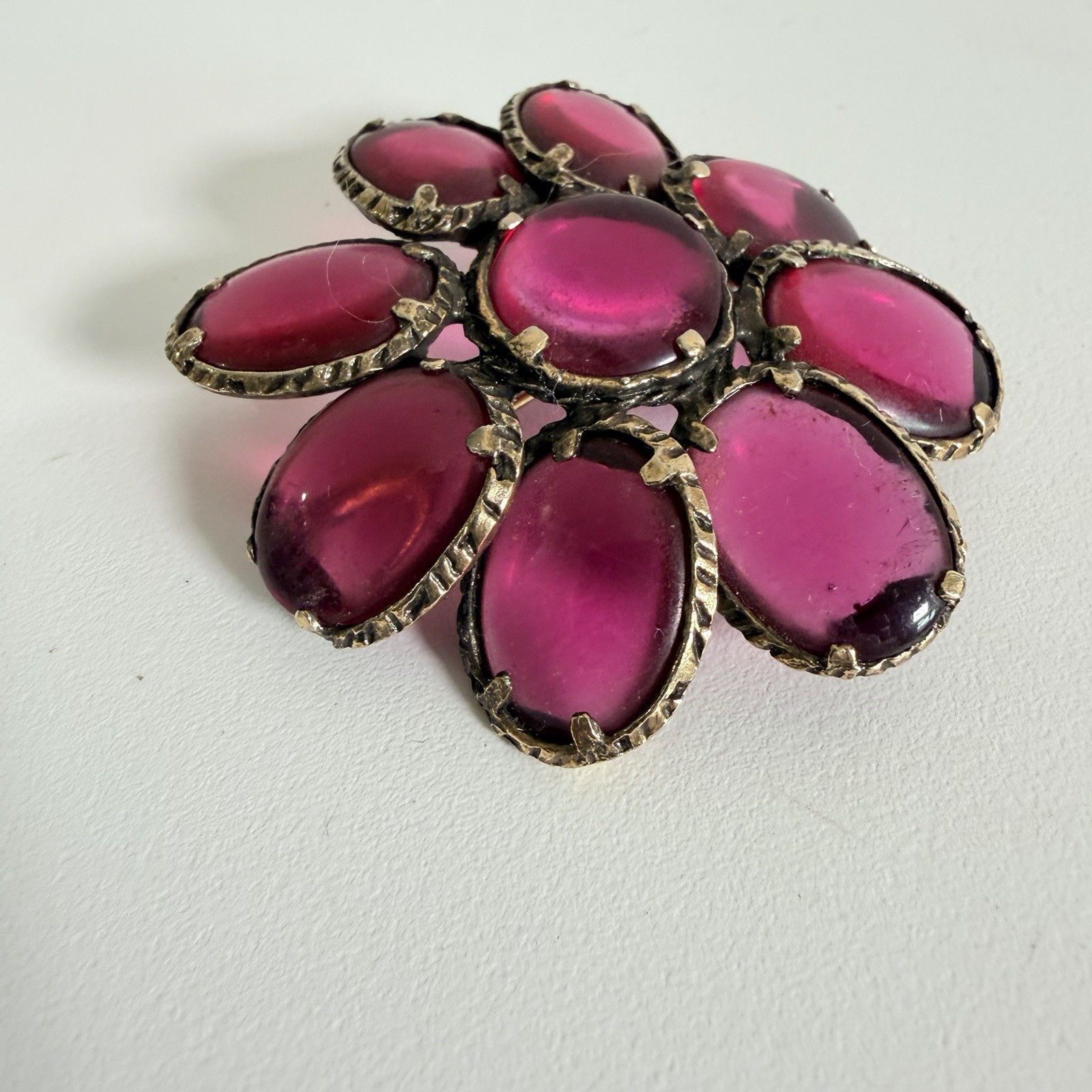 Rare Vintage Crown Trifari Brooch Pin Pendant Cranberry Red Gripoix Glass Domed