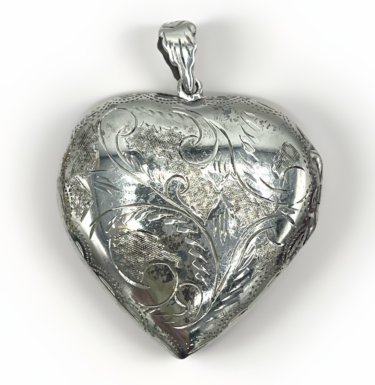 Vintage 925 Large Puff Ornate Etched Hollow Heart Locket Pendant Sterling Silver