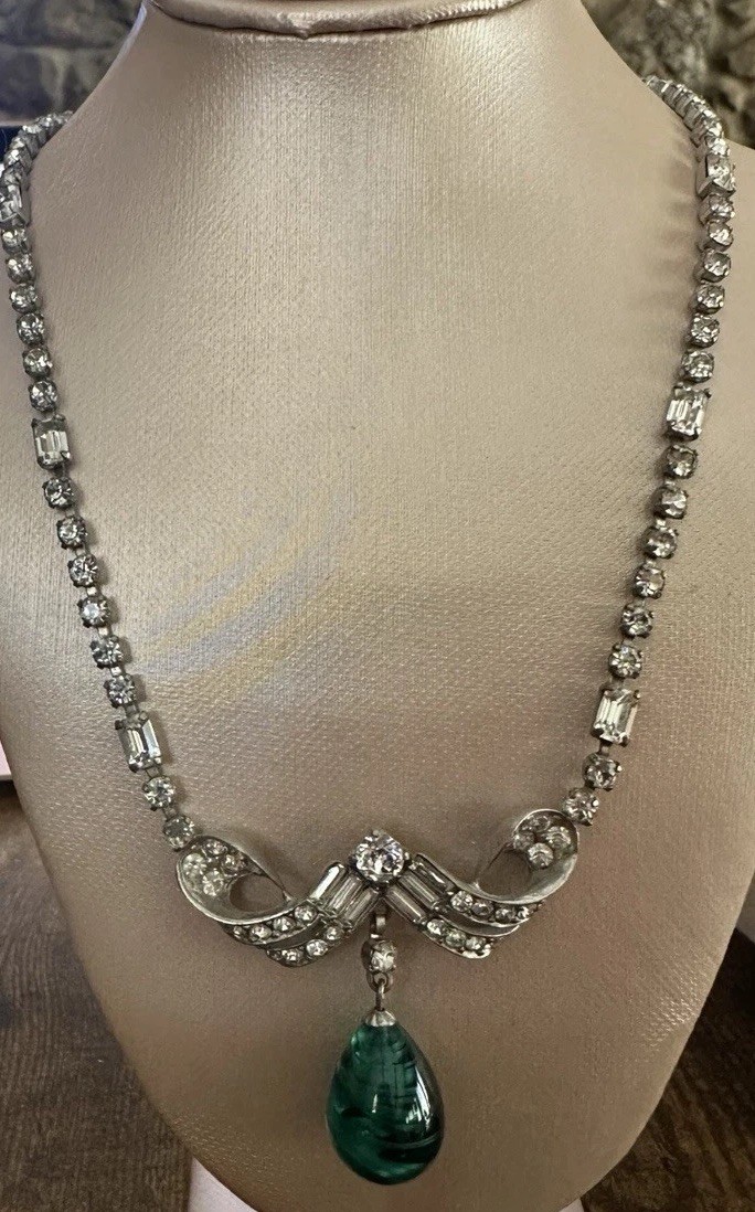 Vintage Schoffel 16″ Rhinestone & Faux Cabochon Emerald Green Necklace 1930s