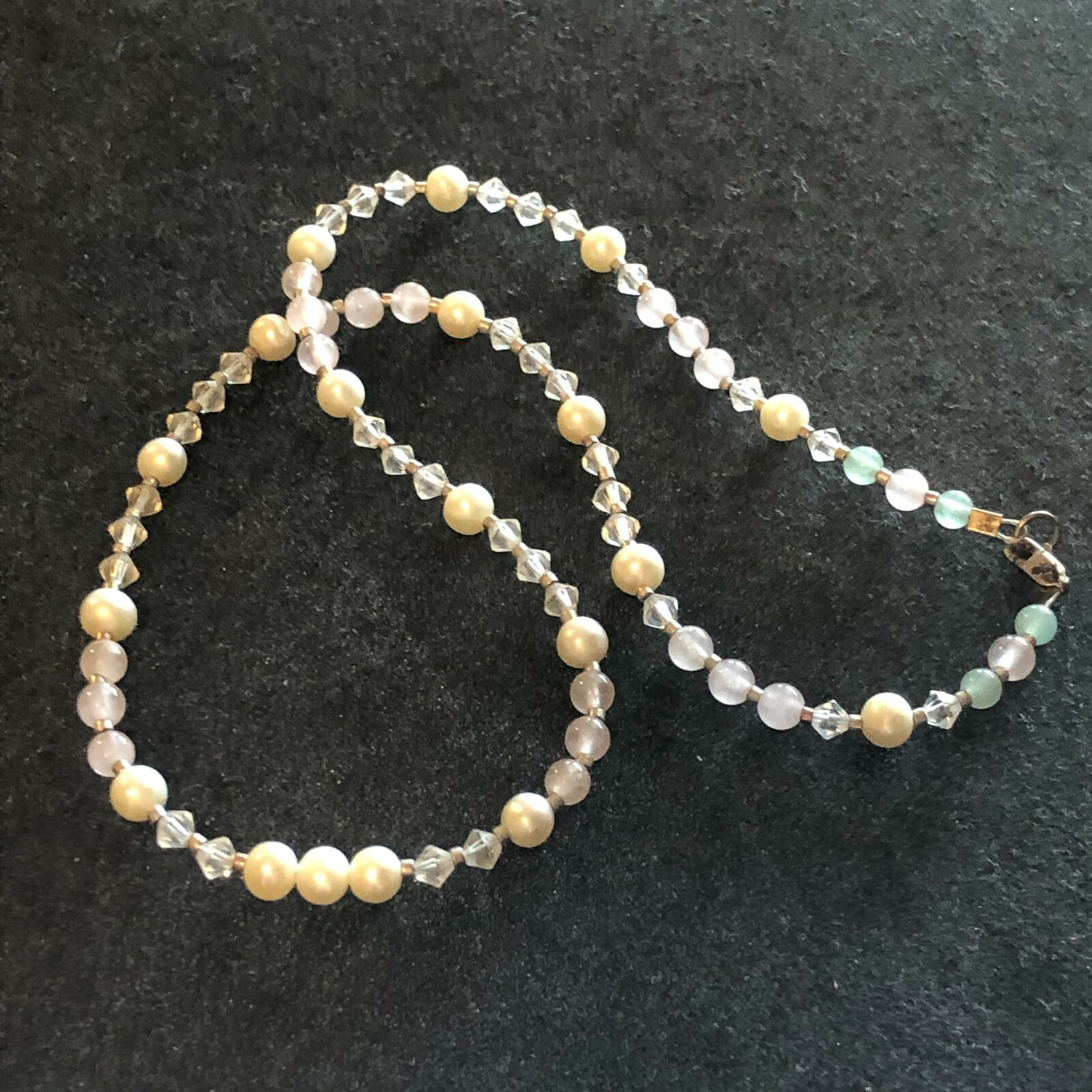 Stunning Elegant Vintage Cultured Pearl, Crystal & Rose Quartz Bead 16″ Necklace