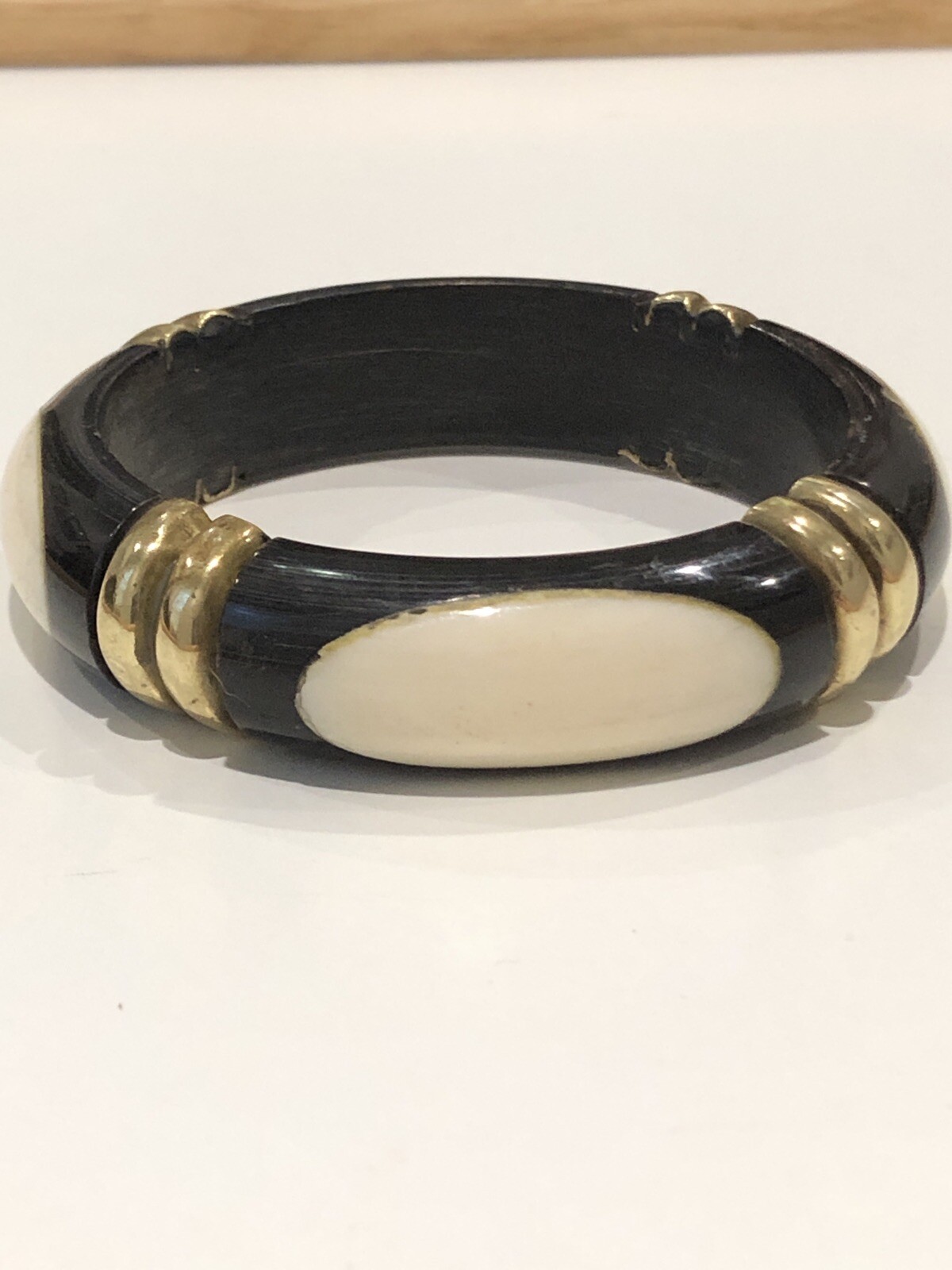 Vintage Bracelet Wood And Lucite And Brass 2.5 In By 1/2 In Estate Jewelry