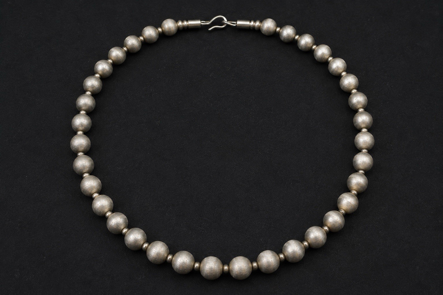 Vintage Mid Century Silver Bead Brushed Satin Finish Necklace Hook Clasp 22”
