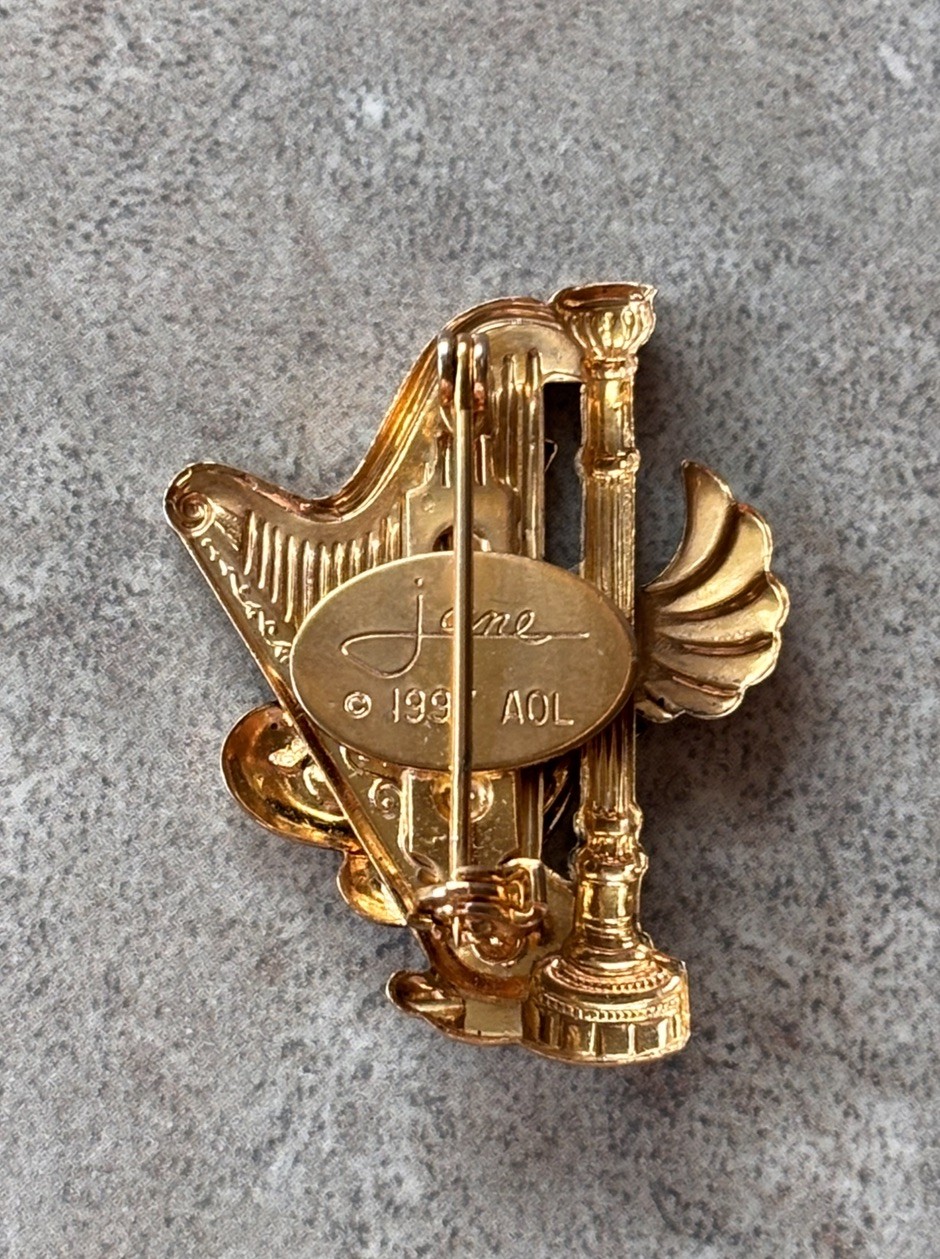 Gold Tone Angel Harp Brooch Pin Jane Davis AOL 1997 with Rhinestone