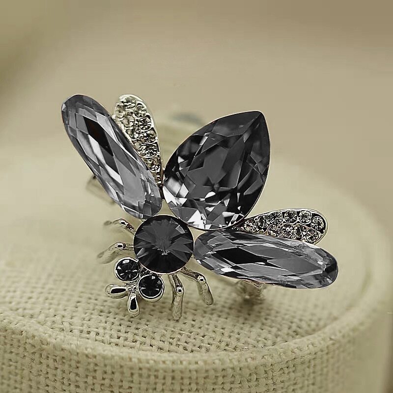 Cute Bee Brooch Fashion Crystal Insect Corsage Women Pin Vintage Enamel Brooch