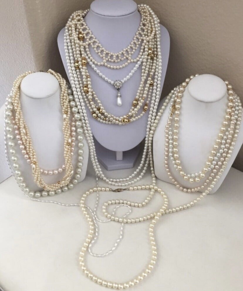 10 Beaded Faux Pearl Necklaces Costume Jewelry Lot Wearable Vintage Pearls