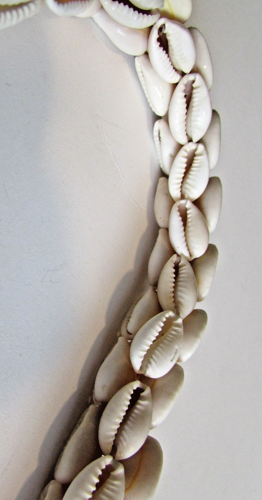Vtg Sea Shell Necklaces 3 Layer Hawaiian Seashell