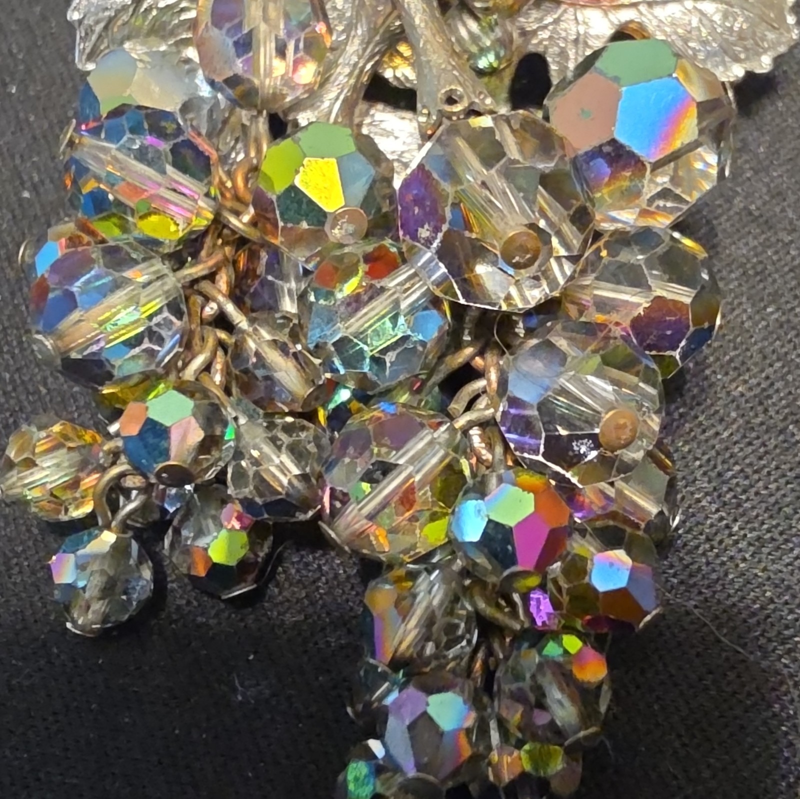 VTG Juliana DeLizza Elster Aurora Borealis Crystal Grape Cluster Brooch Pin 39g