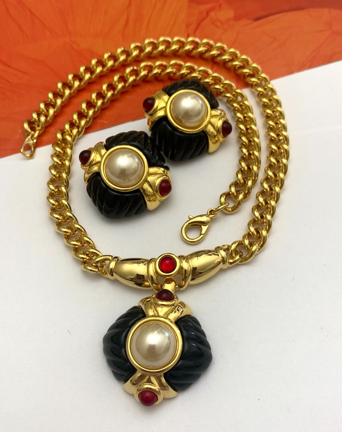 Vintage IVANA Trump Elegant Necklace & Earrings Set Rich Gold-Tone Red Cabochons