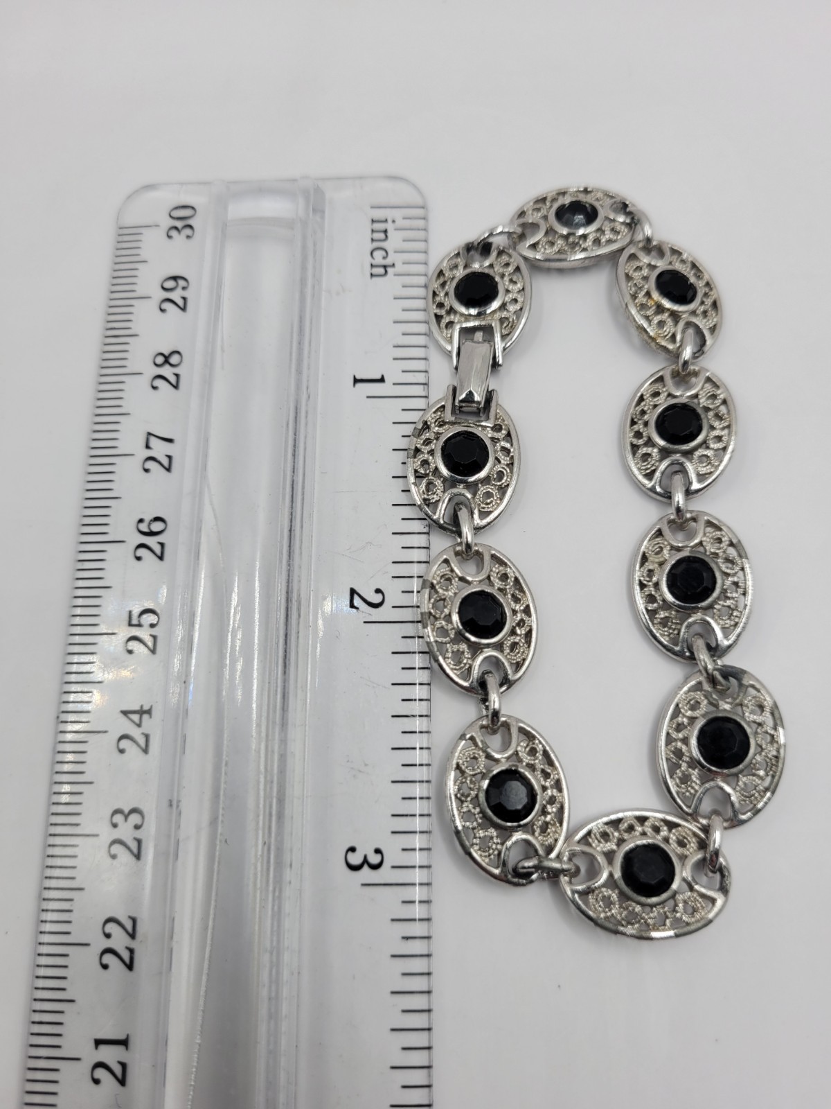 Vintage Emmons Oval Link Bracelet With Black Faceted Silver Tone