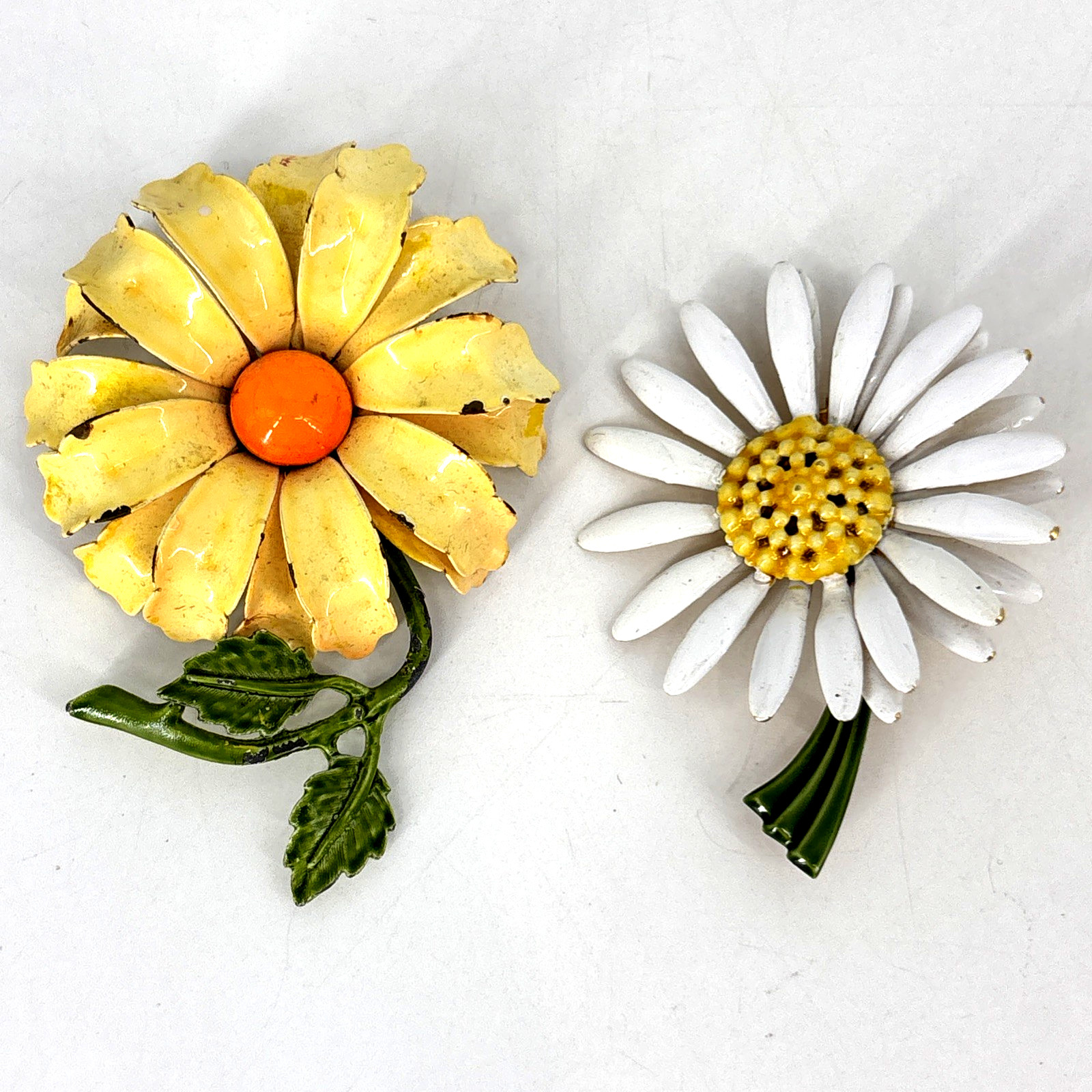 Lot of 2 Vtg Enamel Stem Flowers Brooch Pins Daisy Original By Robert