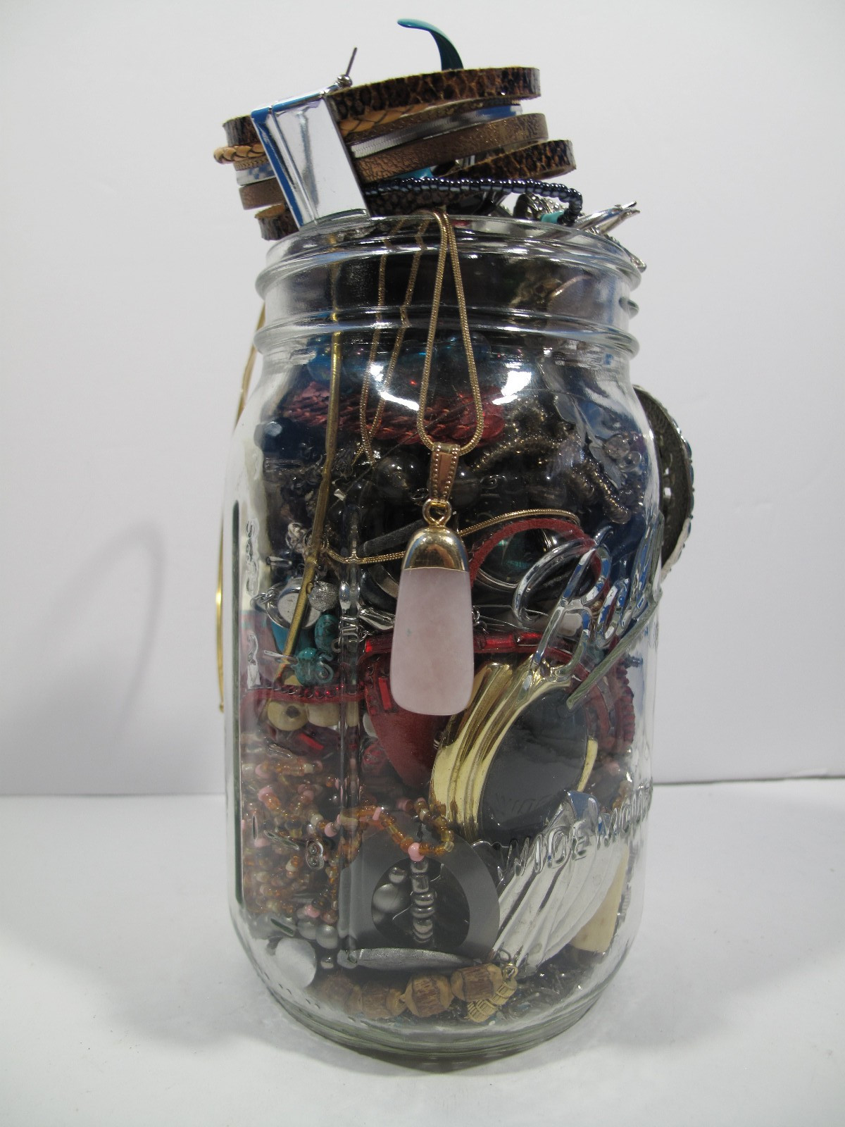 1.75 lbs Mystery Jewelry Lot VTG to Now All Wearable Necklaces~JAR NOT INCLUDED