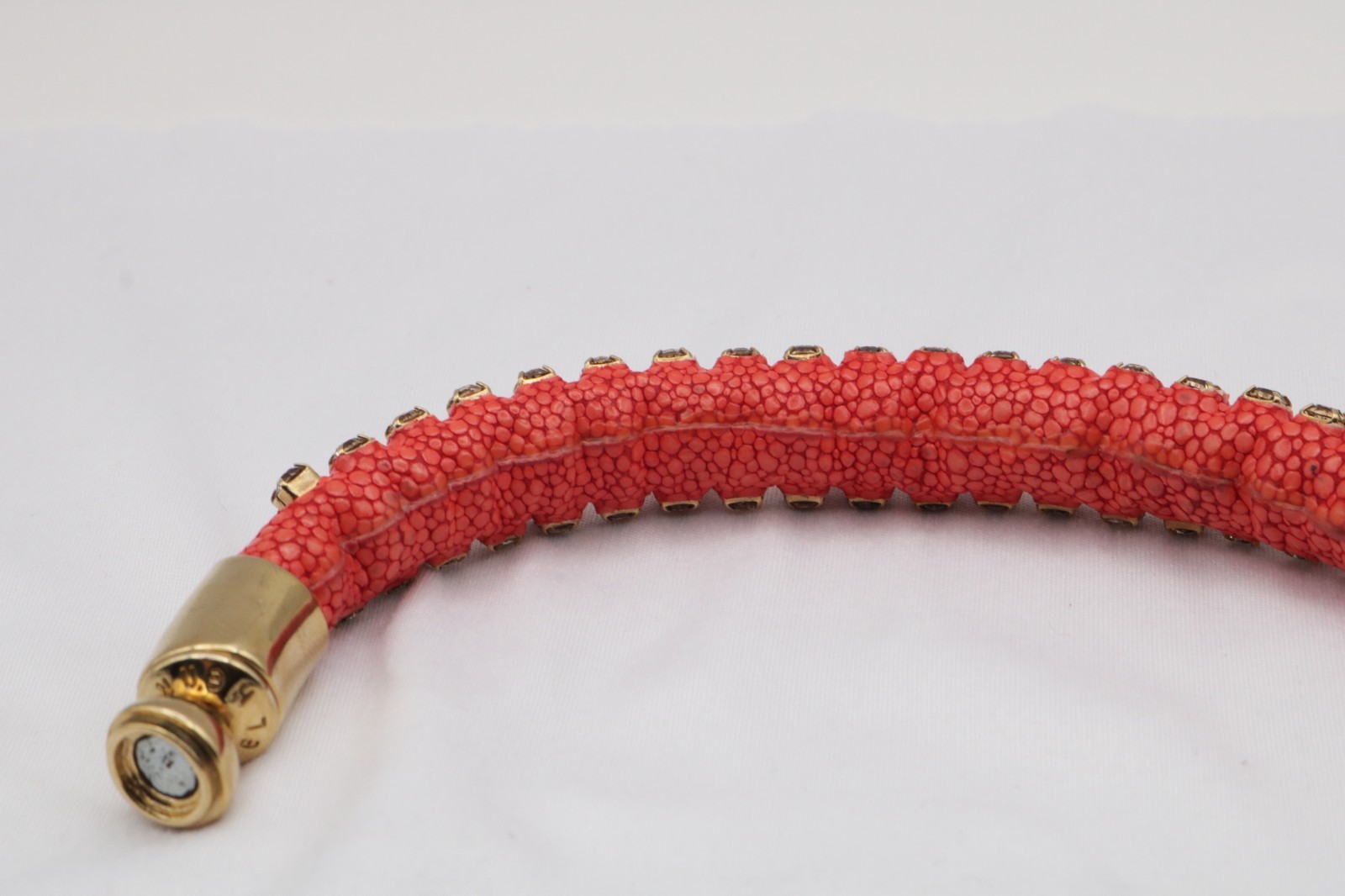 Henri Bendel Stingray Coral Crystal Bracelet Gold Tone Magnetic Clasp Vintage