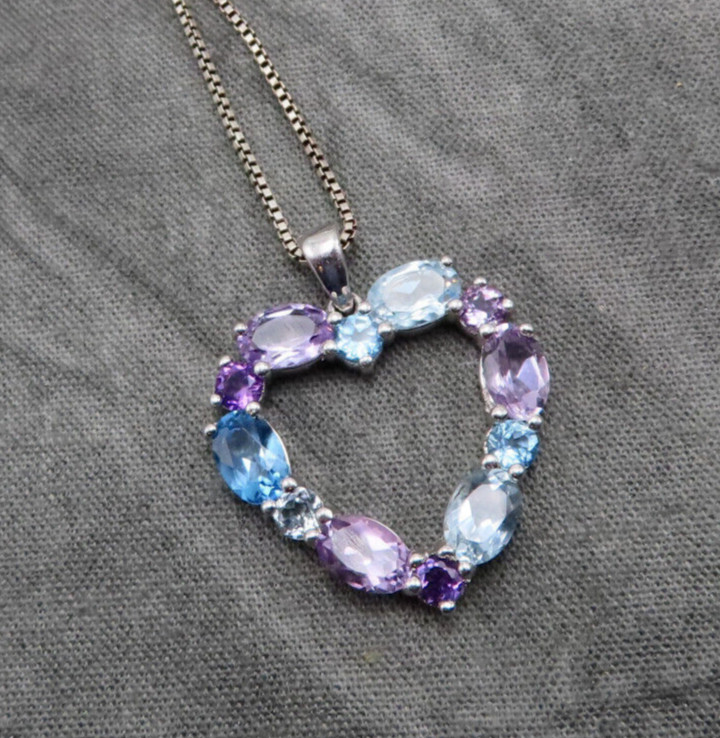 Vintage Sterling Silver Necklace Heart Pendant Purple Blue Topaz Gemstones 313c