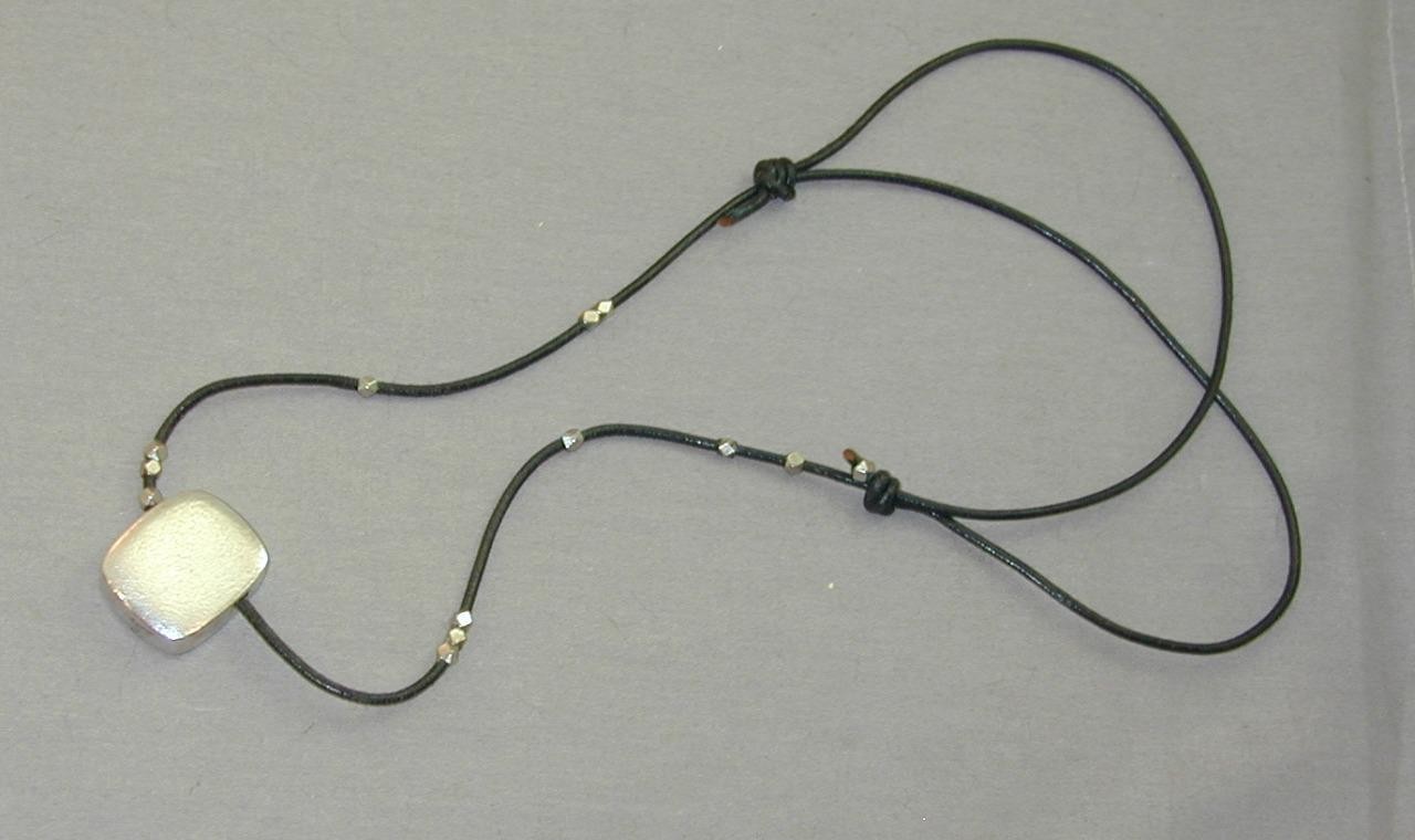 Modernist Tami Dean Sterling 18K Necklace Adjustable Length Person In Shadow