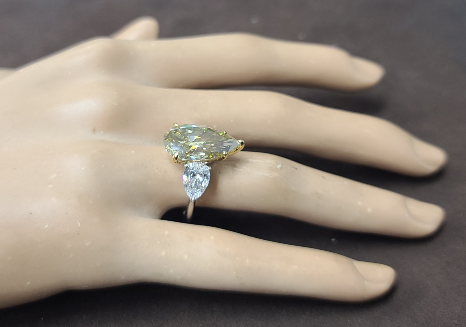 Platinum 18k Gold Engagement Ring 7.13ct.Natural Pear Champagne Diamond GIA