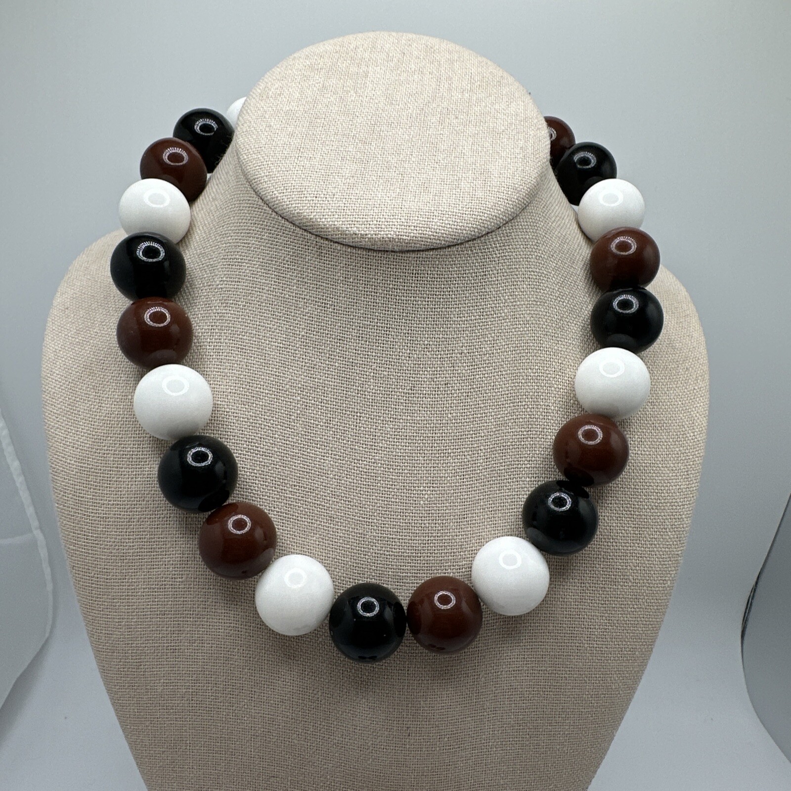 Vintage Black White & Brown Lucite Beaded 18.5mm Necklace & Clip On Earrings Set