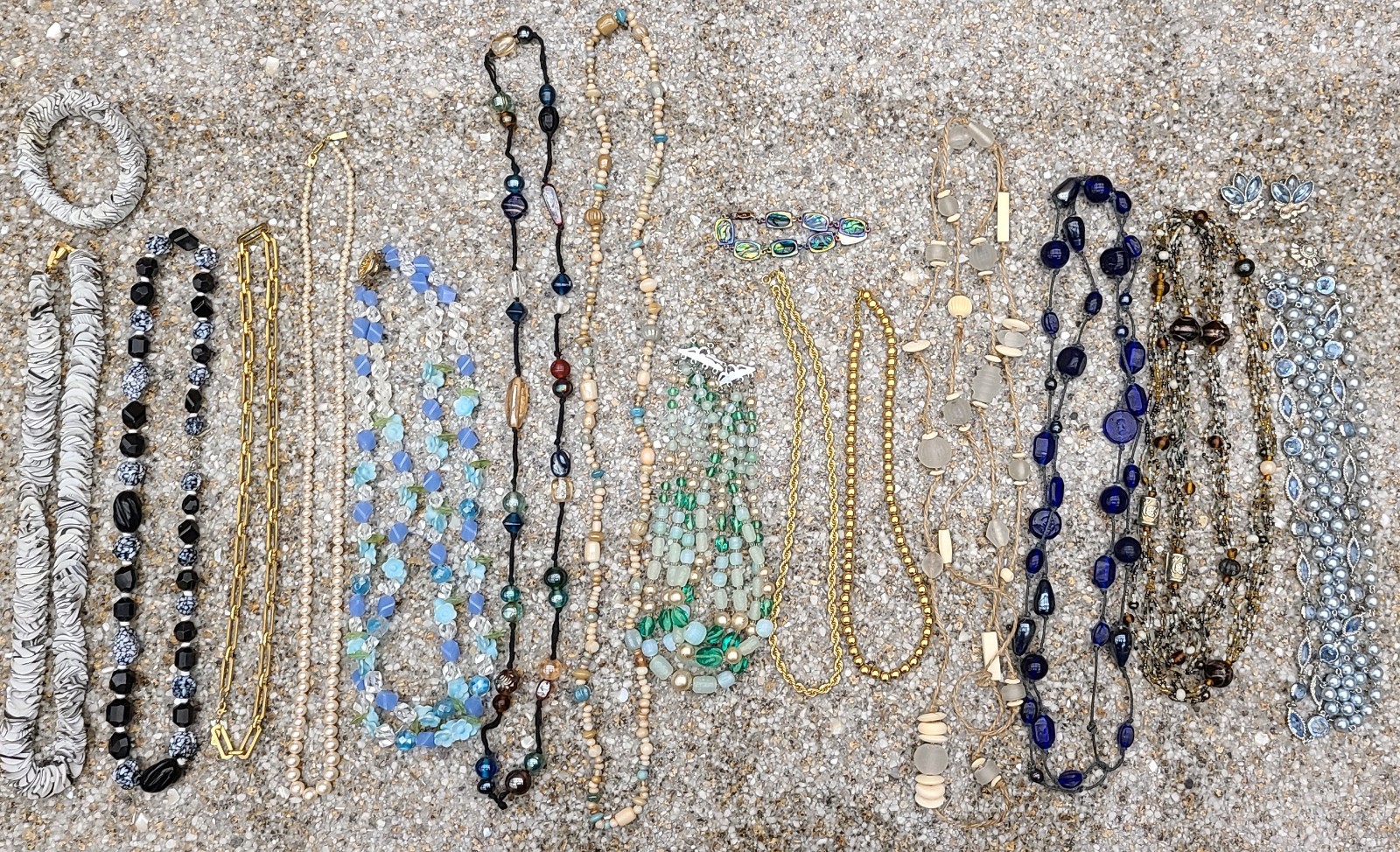 Vintage Costume Jewelry Lot Necklace Bracelet Earring Beaded Glass Pearl Gold Cl