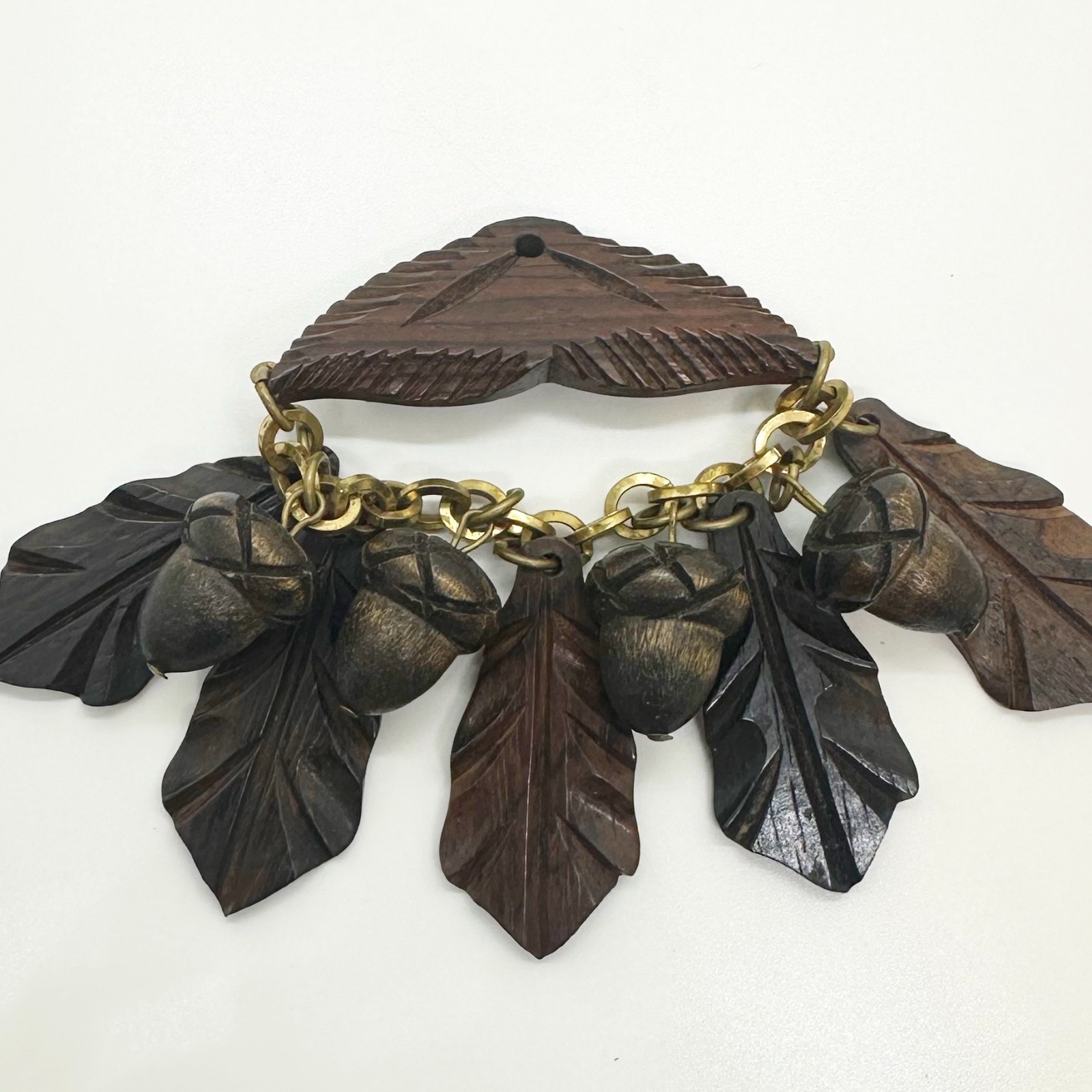 Vintage Hand Carved Wood Oak Leaf Acorn Dangle Brooch Nature Woodland WWII Era