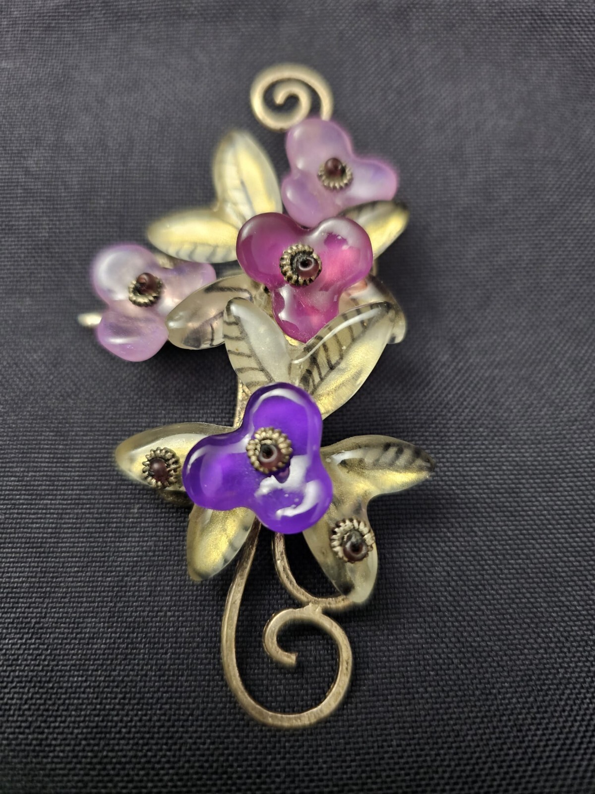 Vintage Lucite Brooch Floral Purple Pink & White Bouquet w Silver Tone Metal 3″
