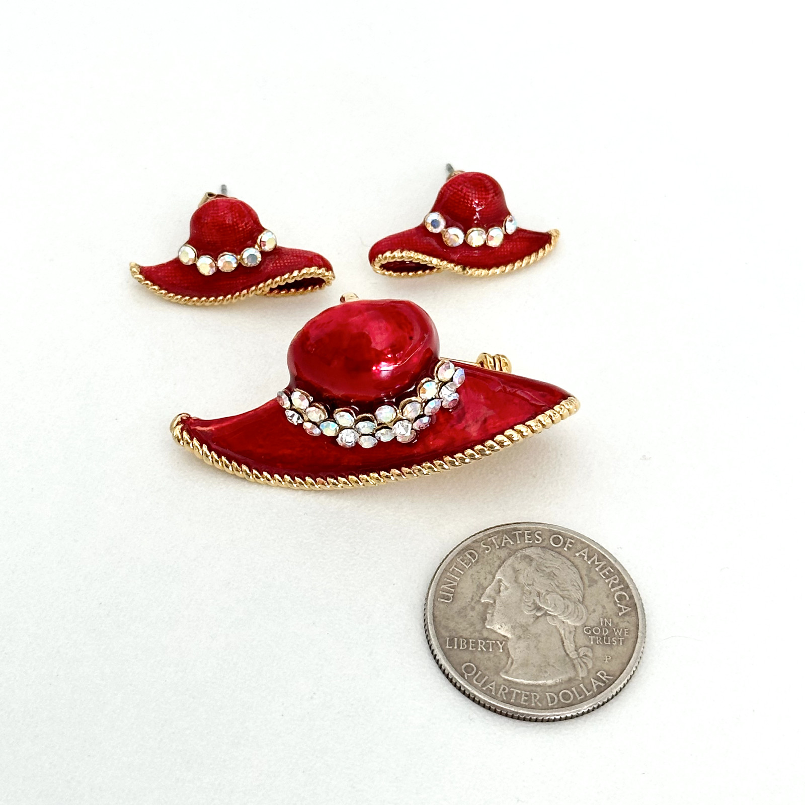 Vintage Red Enamel AB Rhinestone Gold Tone Hat Brooch Pin Earrings Set