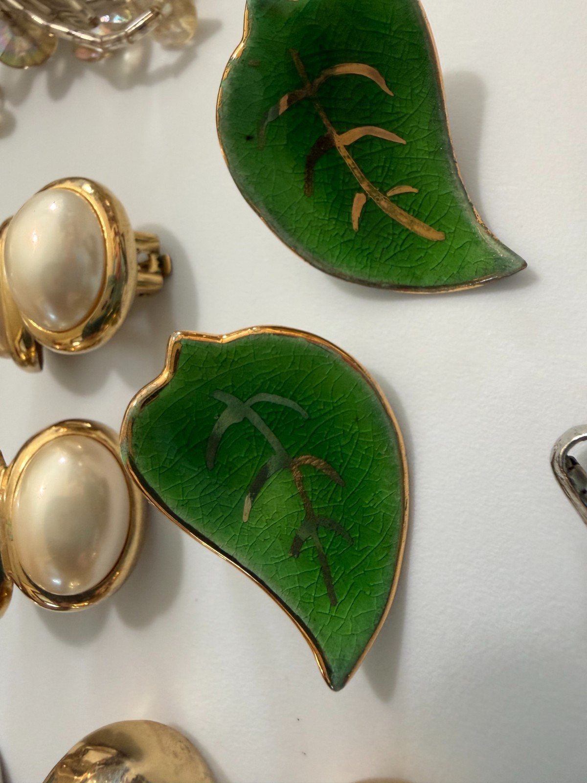 Lot of 35 Vintage Clip Earrings Resin Enamel Beaded Plastic Ceramic Shell Metal