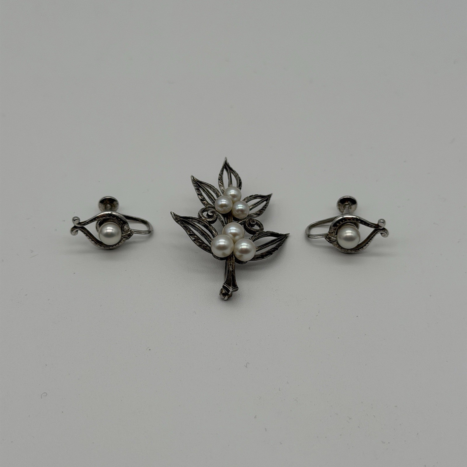 Vintage Mikimoto Sterling Silver Pearl Brooch & Earrings Set – Original Box – M