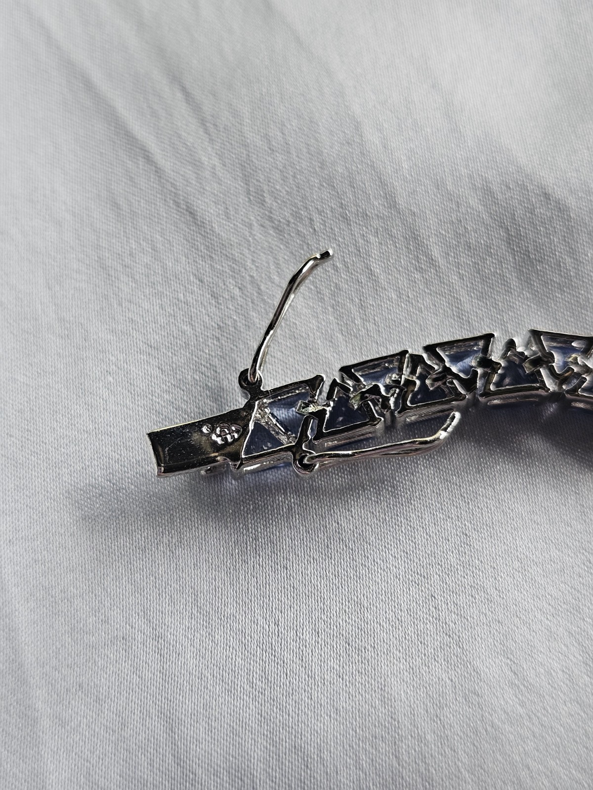 Vintage 925 Sterling Silver Trillion Cut Tanzanite Glass Tennis 8″ Bracelet
