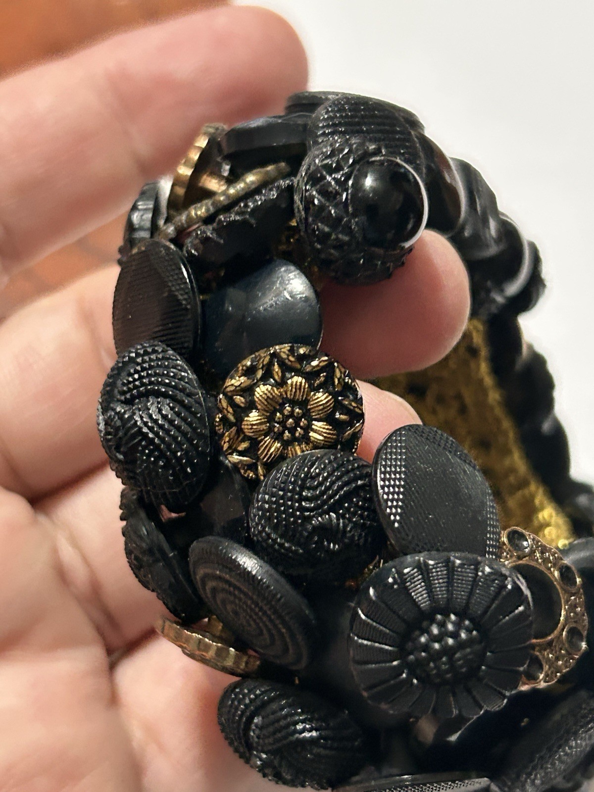 VTG 70s Mid-Century Buttons Treasure Bracelet Crochet Black/Gold Victorian Style