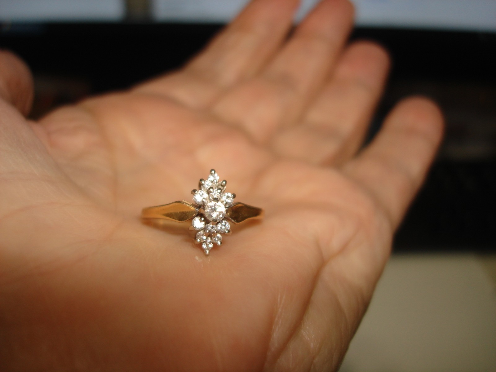 Vtg TG 14k Yellow Gold Diamond ( One Stone Missing ) Ring 6.75 For Repair As Is