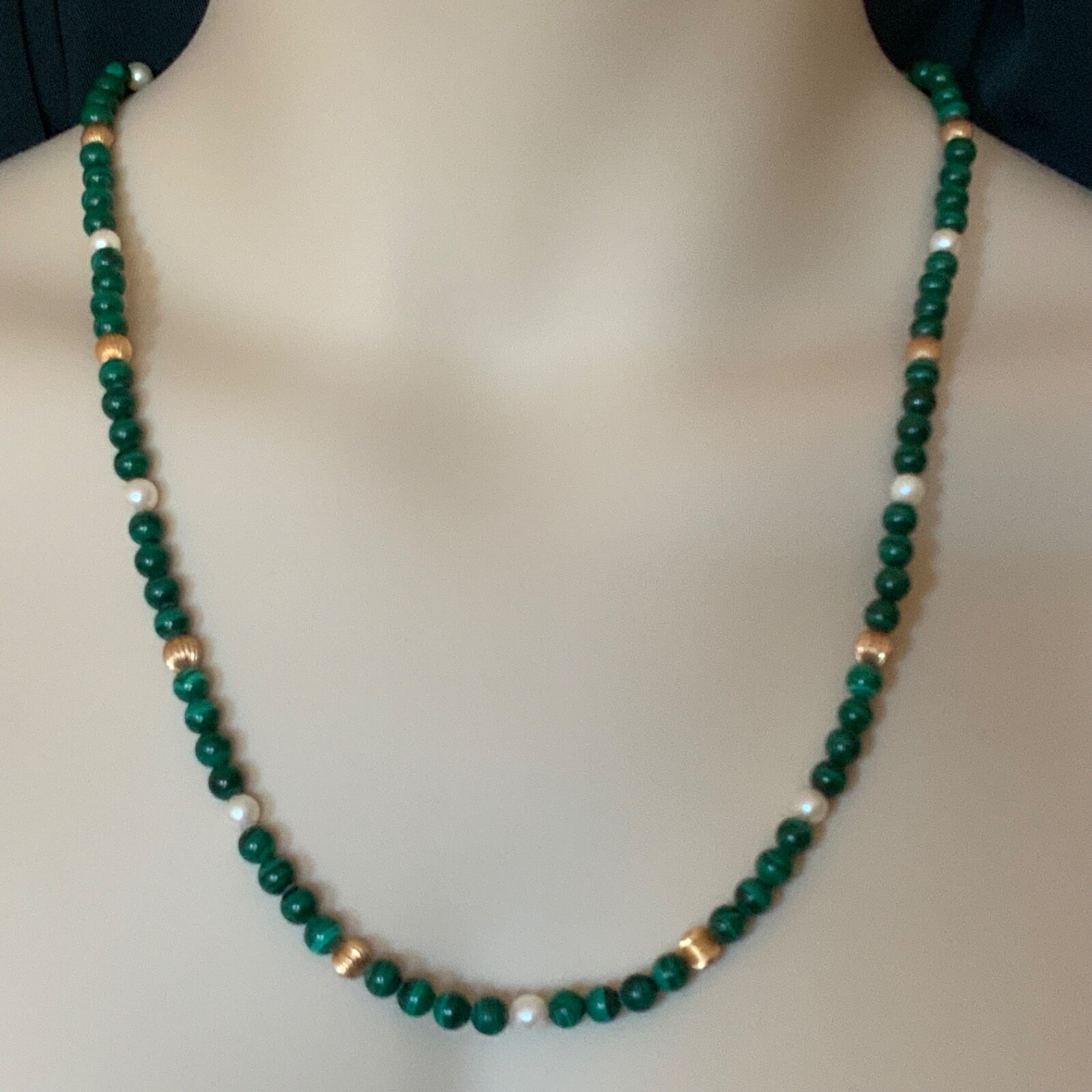 Vtg Malachite Pearl 14kt Fluted Gold Bead Necklace Green 24 Inch Fish Hook Clasp