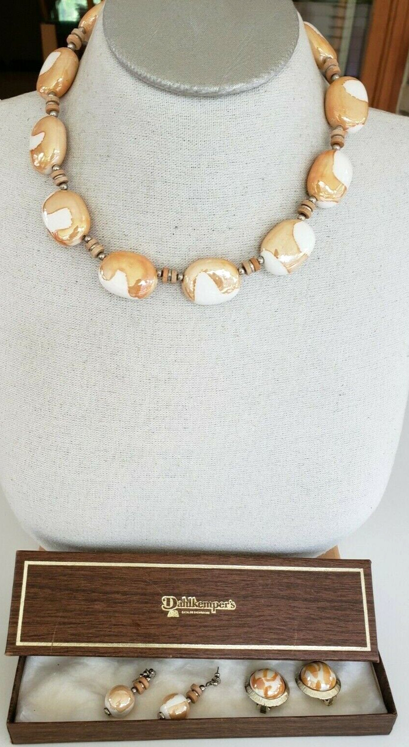 Vintage Peach White Ceramic Necklace Pierced & Clip Earrings Set Dahlkempers Box