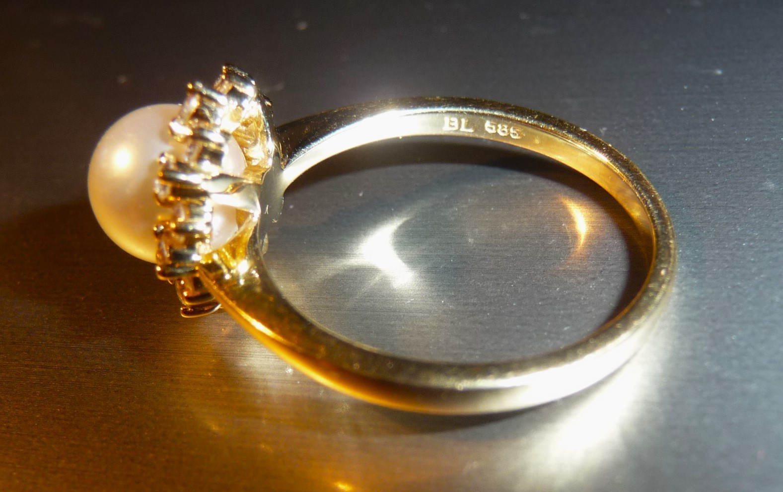 GORGEOUS $2450 MIKIMOTO BLUE LAGOON 14K HALO 16 DIAMONDS PEARL ENGAGEMENT RING!
