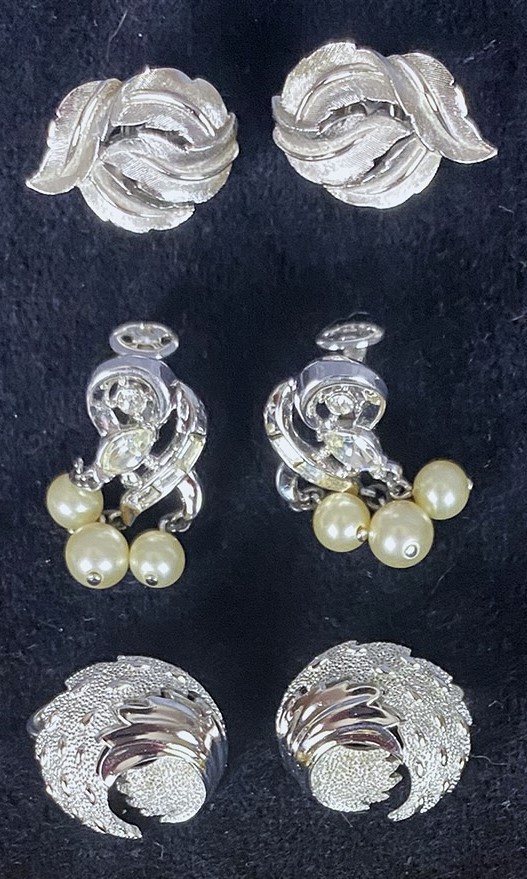 Vintage Signed Crown Trifari Jewelry, Bracelet, 3 Broochs, 4 Pair Clip Earrings