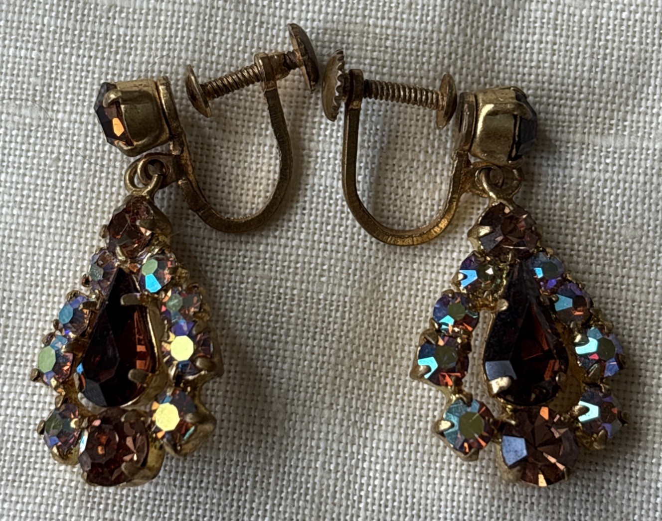 Vintage Juliana DeLizza and Elster AB Rhinestones Screw On Dangle Earrings